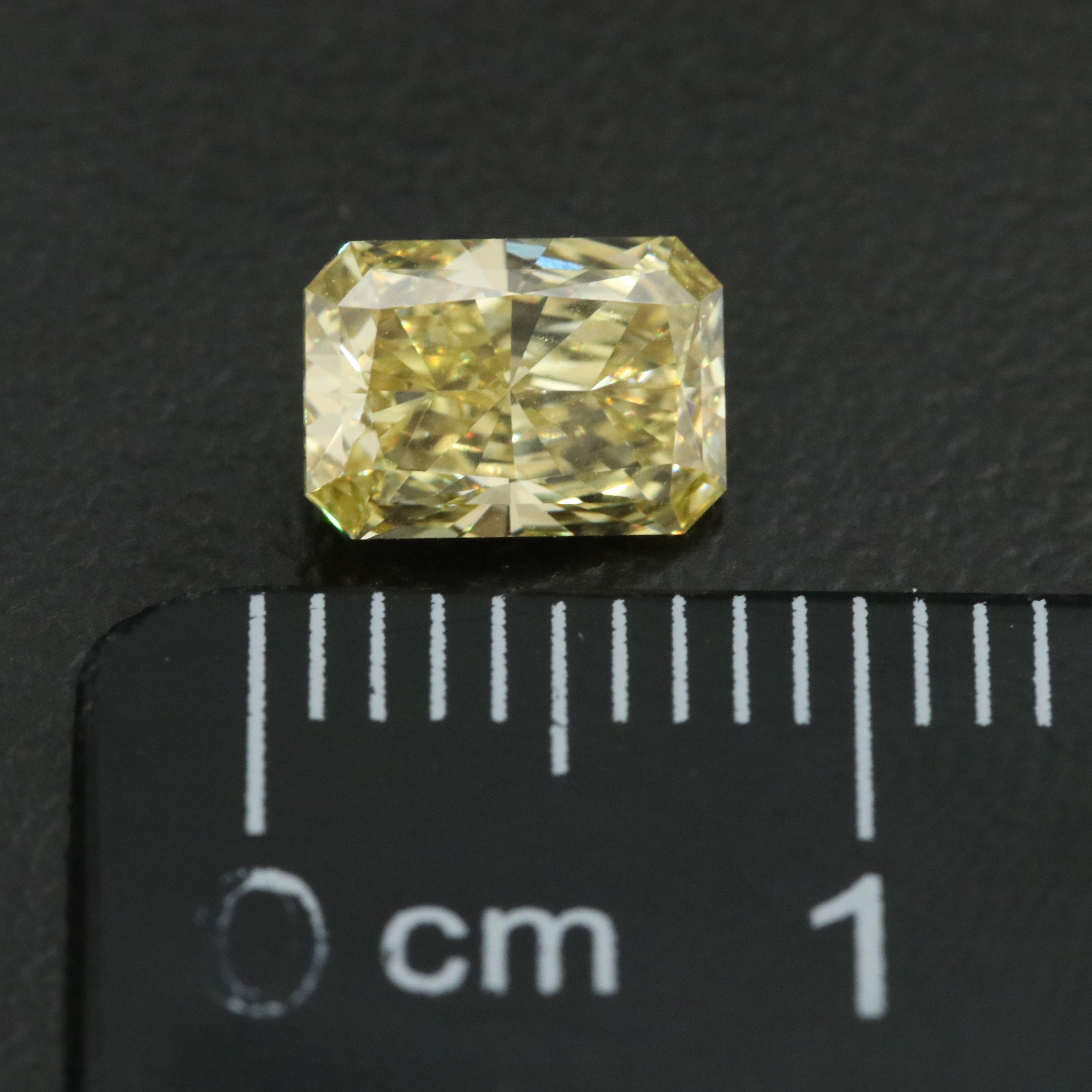 Loose 1.00 CT Lab Grown Fancy Yellow Diamond with IGI Report