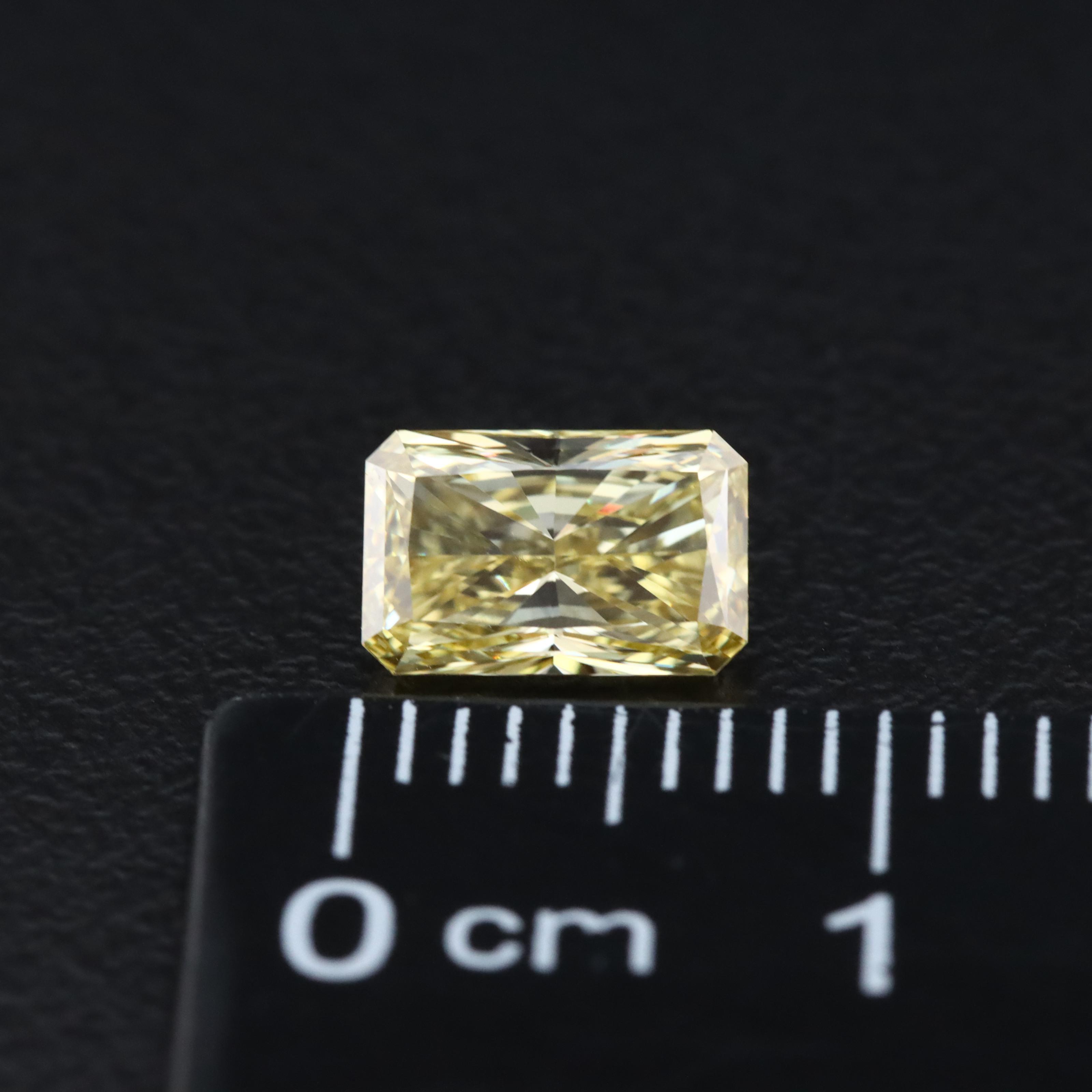 Loose 1.00 CT Lab Grown Fancy Yellow Diamond with IGI Report
