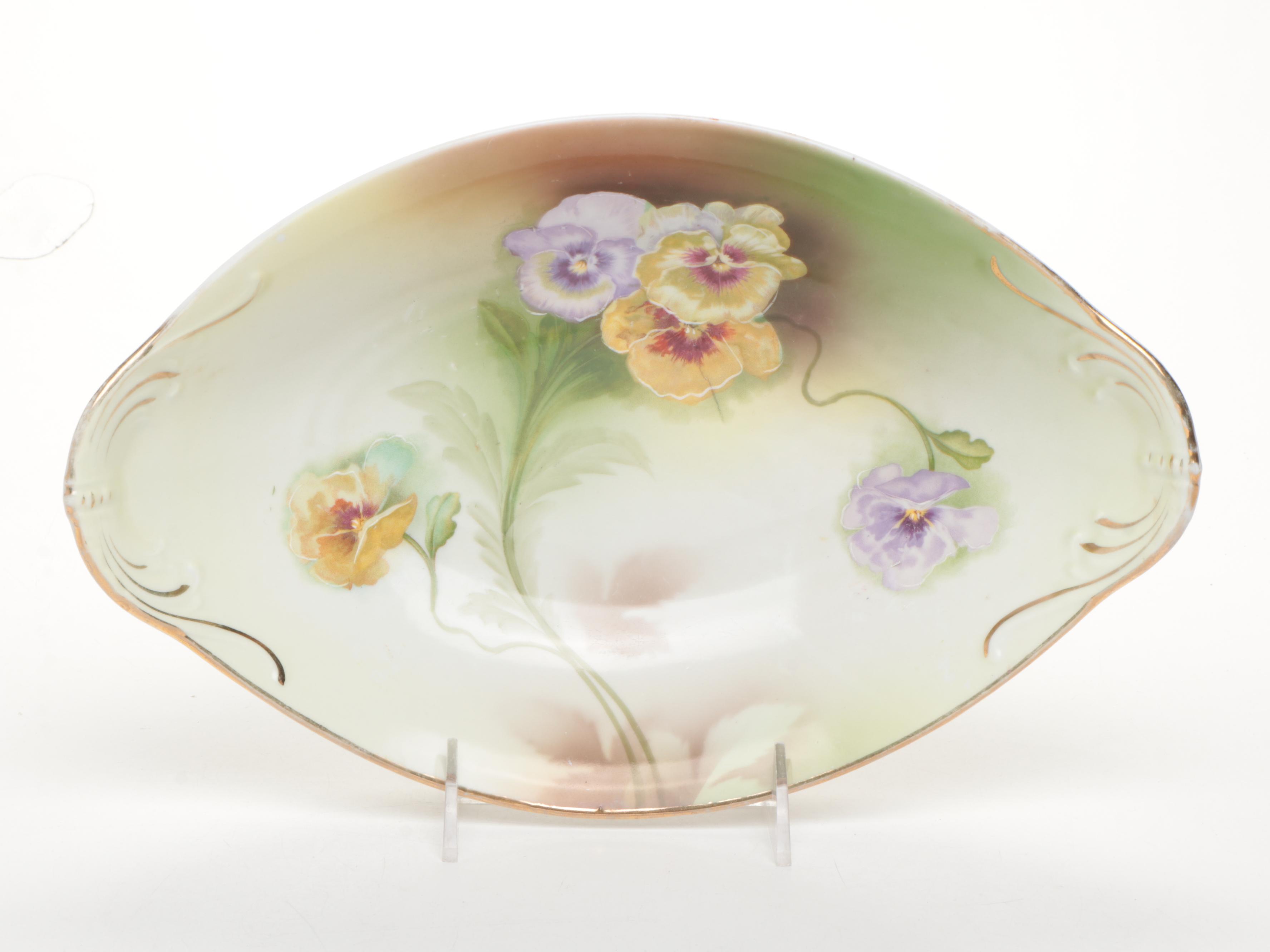 Z.S. & Co. Art Nouveau Style Porcelain Vase and Other Porcelain Table Décor