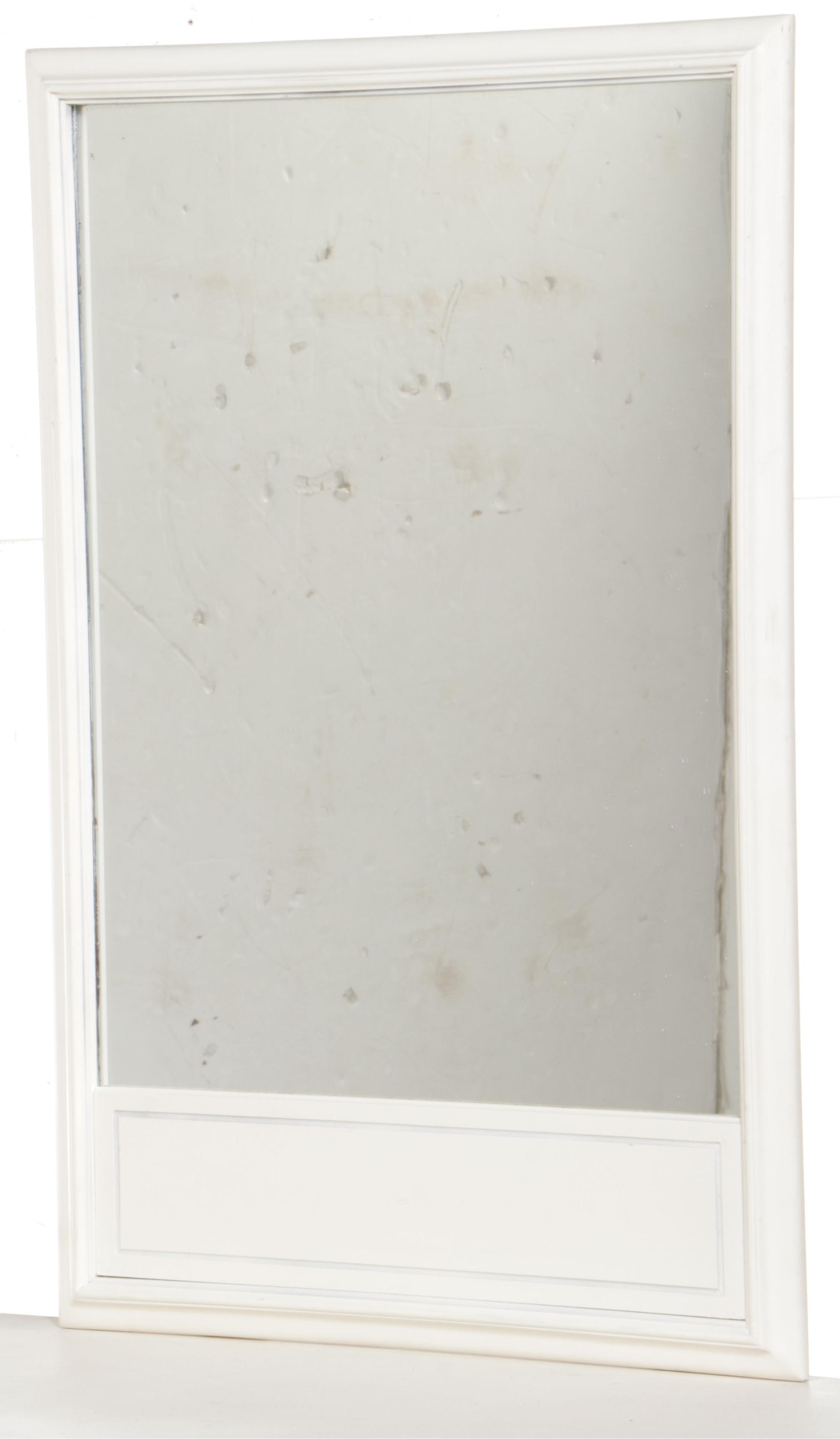 Johnson-Carper "Fashion Trend" Painted Wood Dresser with Mirror and Nightstand