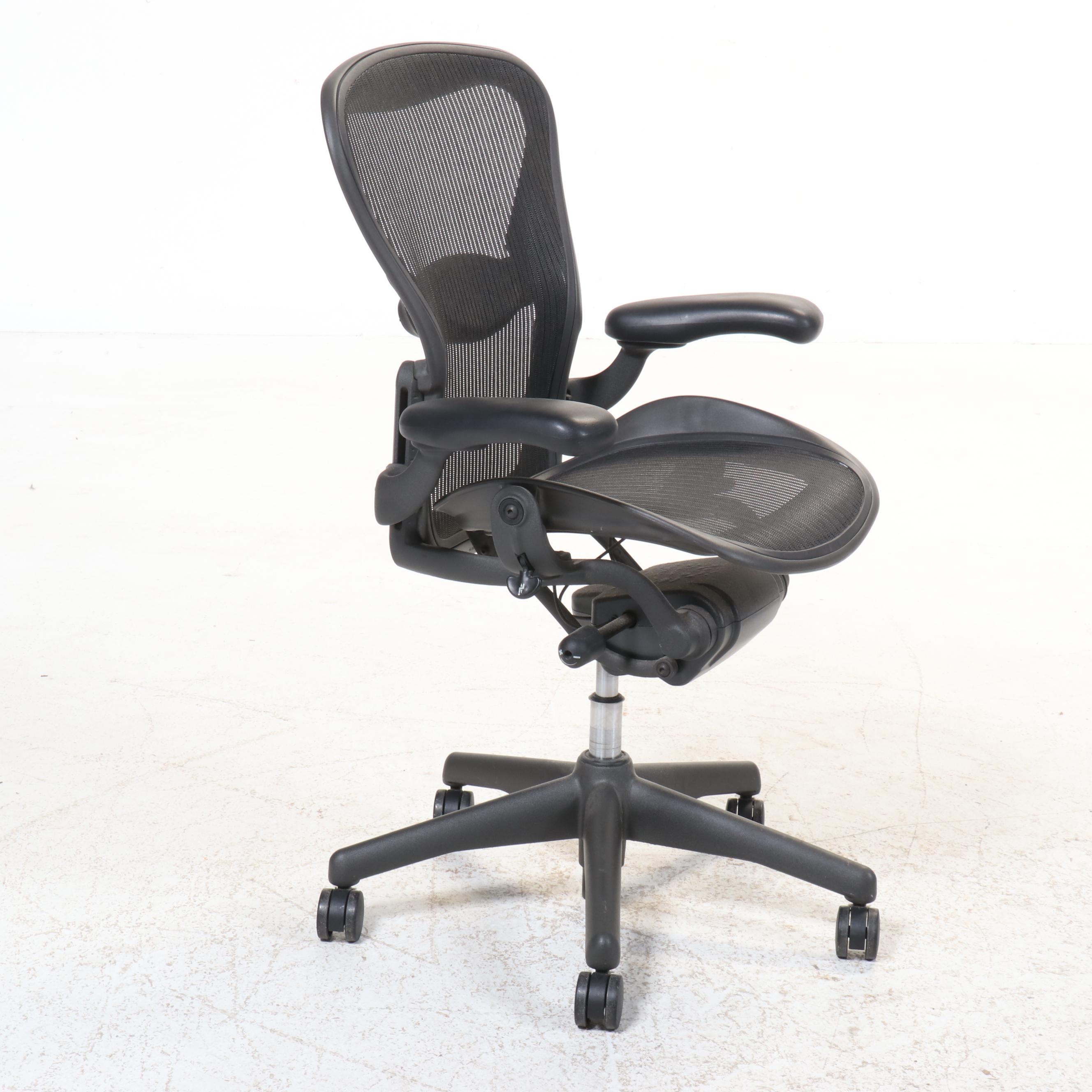Herman Miller "Aeron" Mesh Office Chair