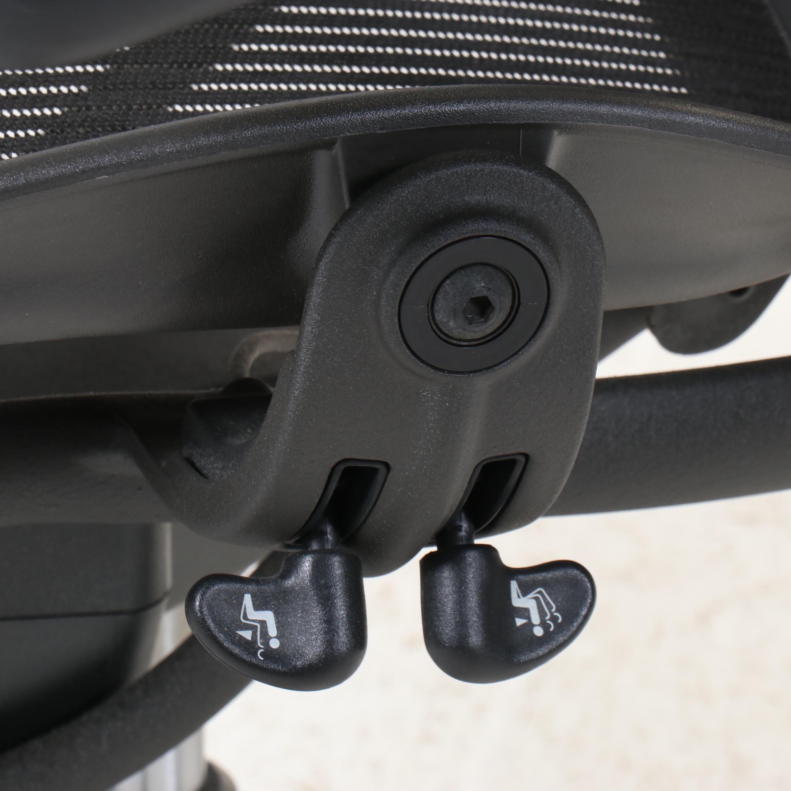 Herman Miller "Aeron" Mesh Office Chair