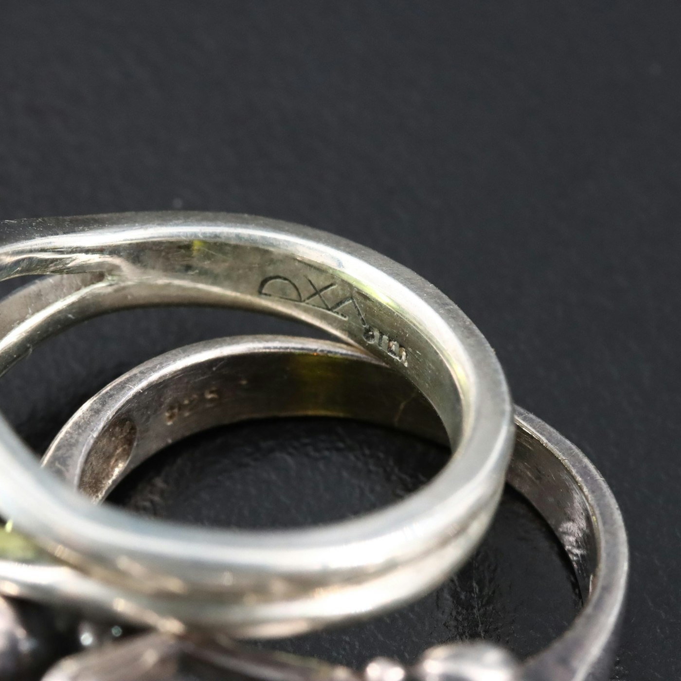 Sterling Quartz, Copal and Glass Rings | EBTH