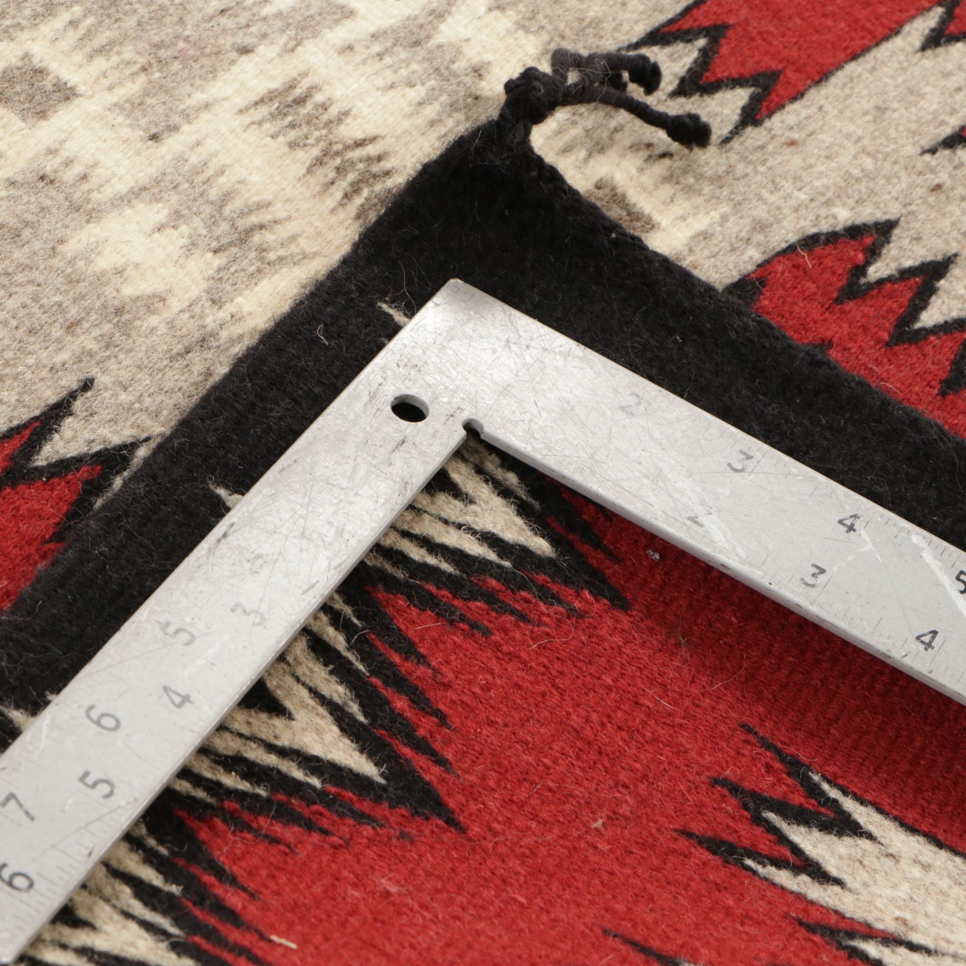 2'4 x 3'4 Handwoven Pauline Alston Navajo Storm Accent Rug