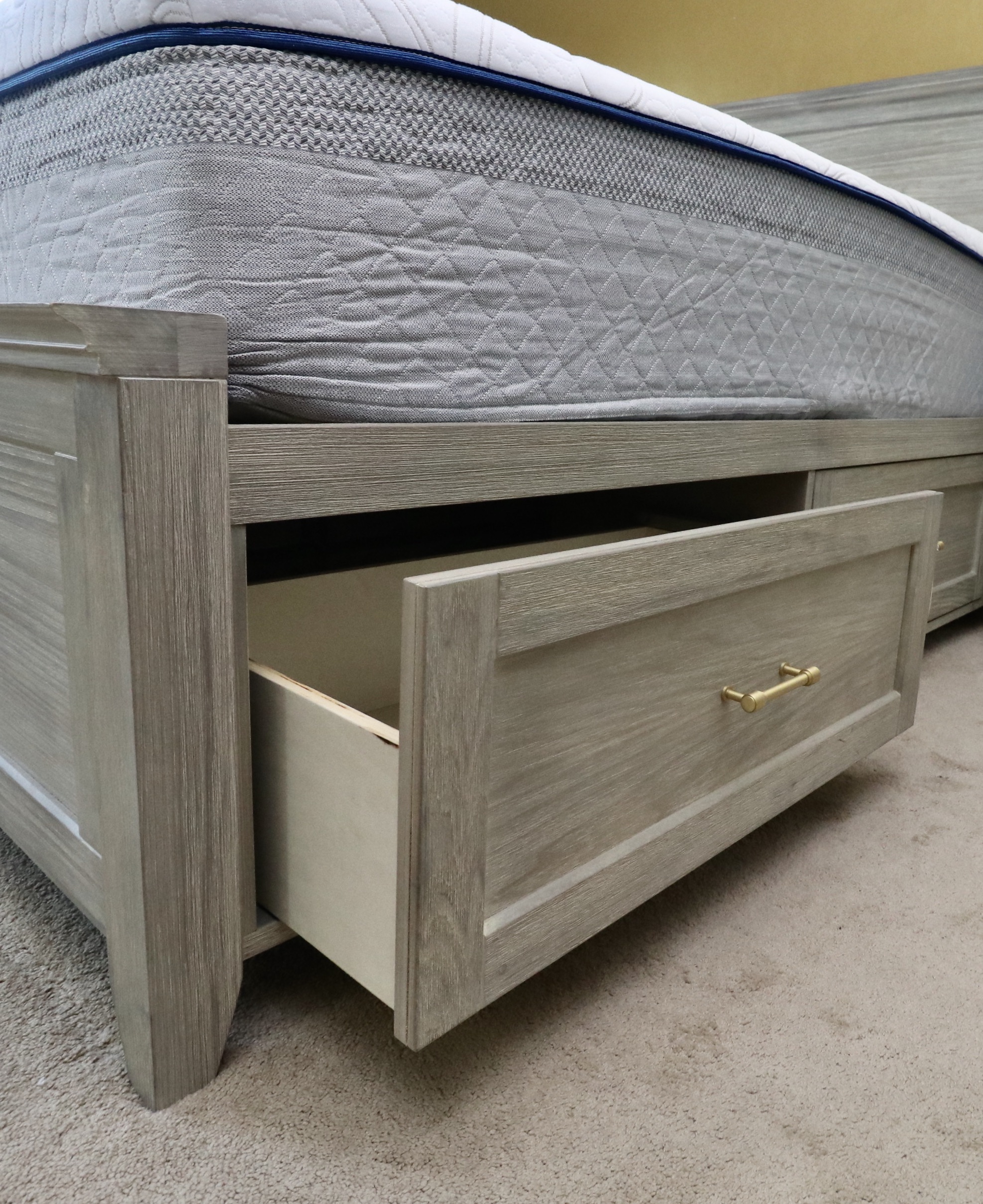 Pottery Barn Teen "Hampton" Storage Queen Bed and Nightstands