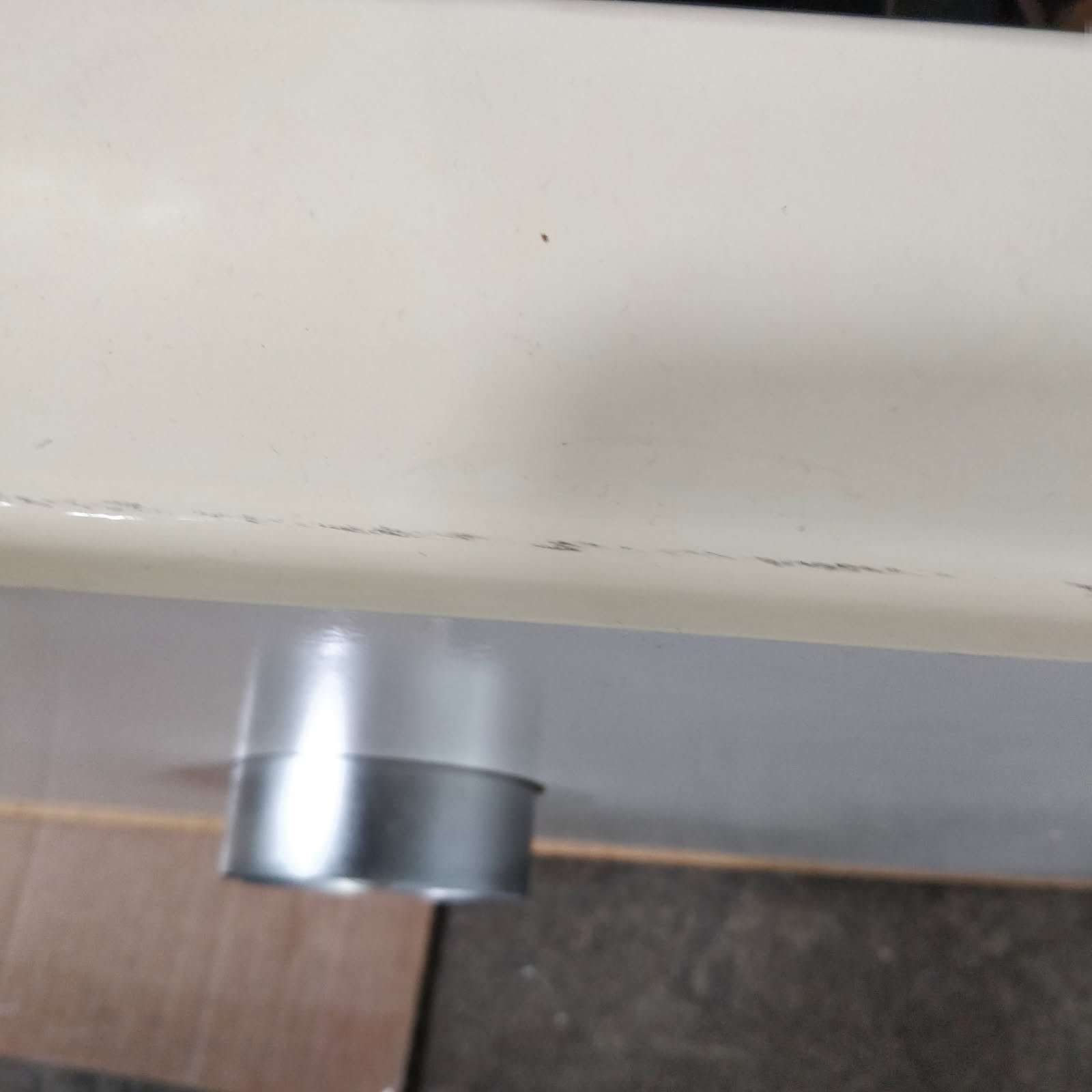 Millennium Queen Size Gloss Laminate Platform Bed Ensemble with Bookcases