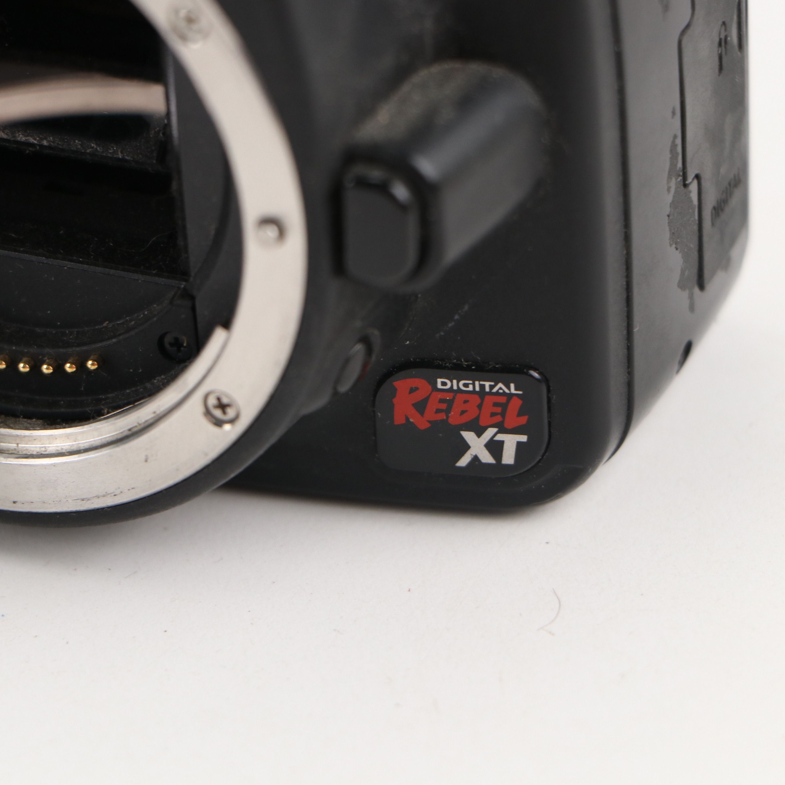 Sony Digital Mavica, Canon Digital Rebel XT, Hitachi DVD Cam, and More Cameras