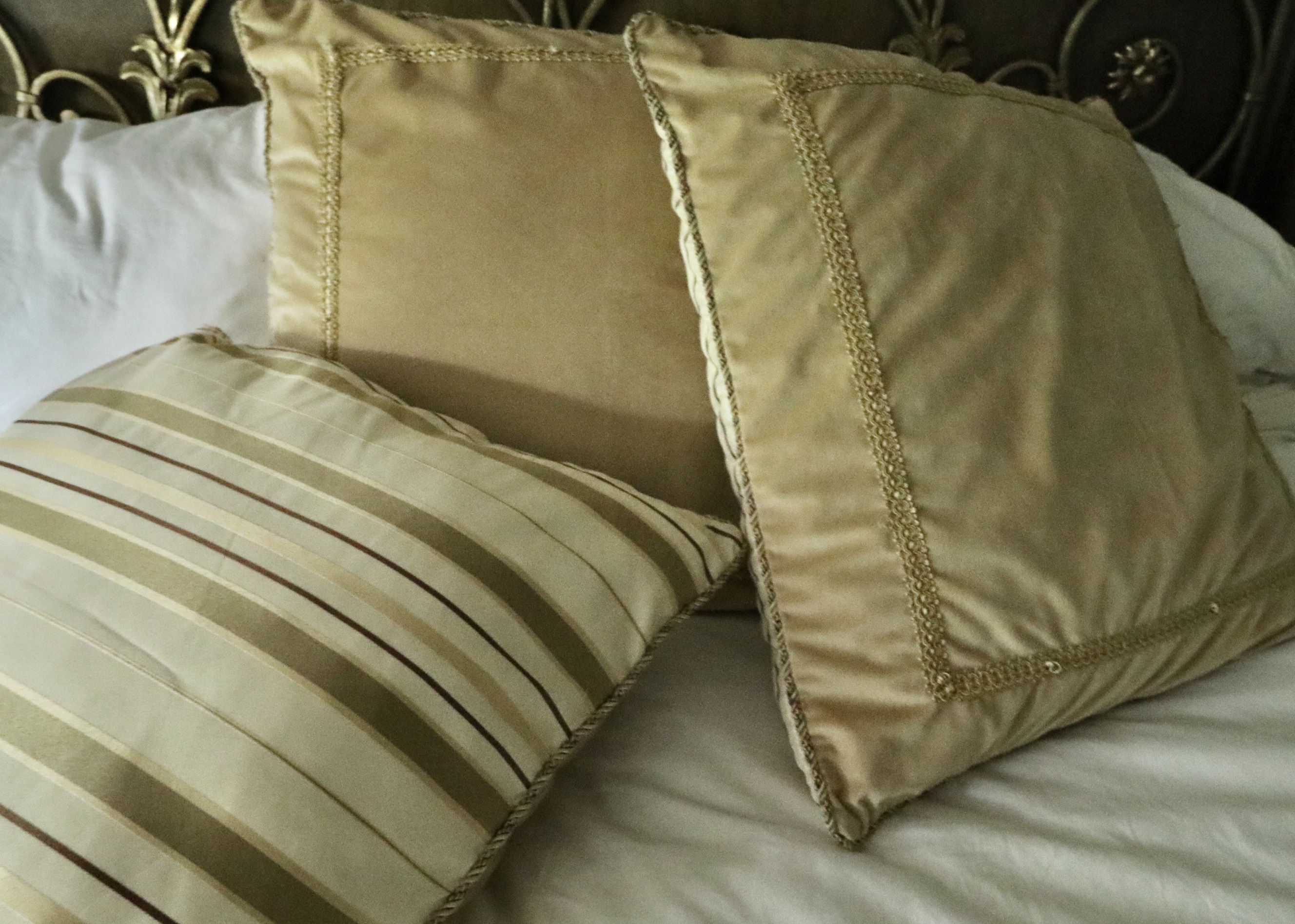 Marge Carson "Seville" Low Poster Iron Accent Bed and Michael Amini Bedding