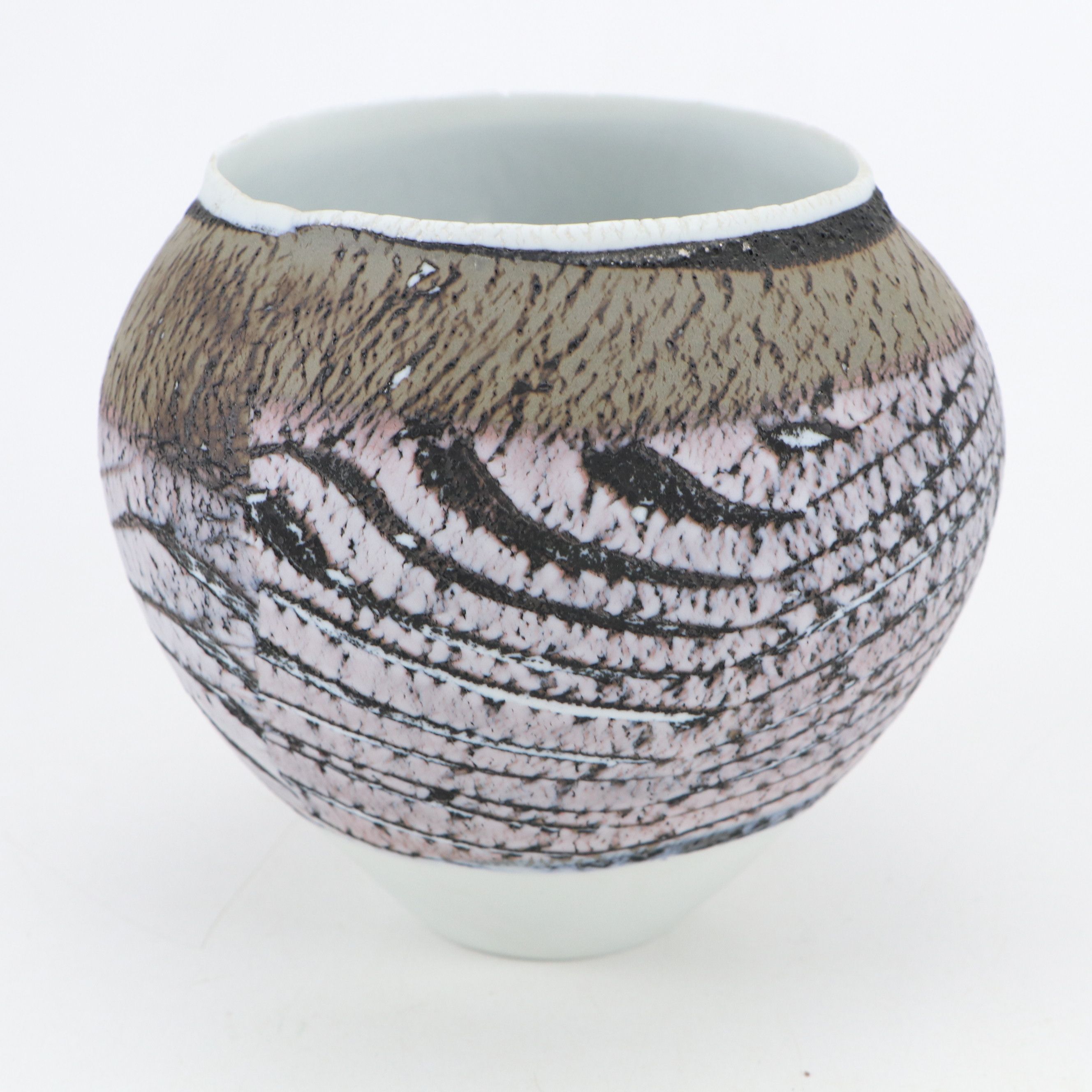 Kristin Andreassen Studio Pottery Bowls and Jim Kemp Lidded Box, 1980s