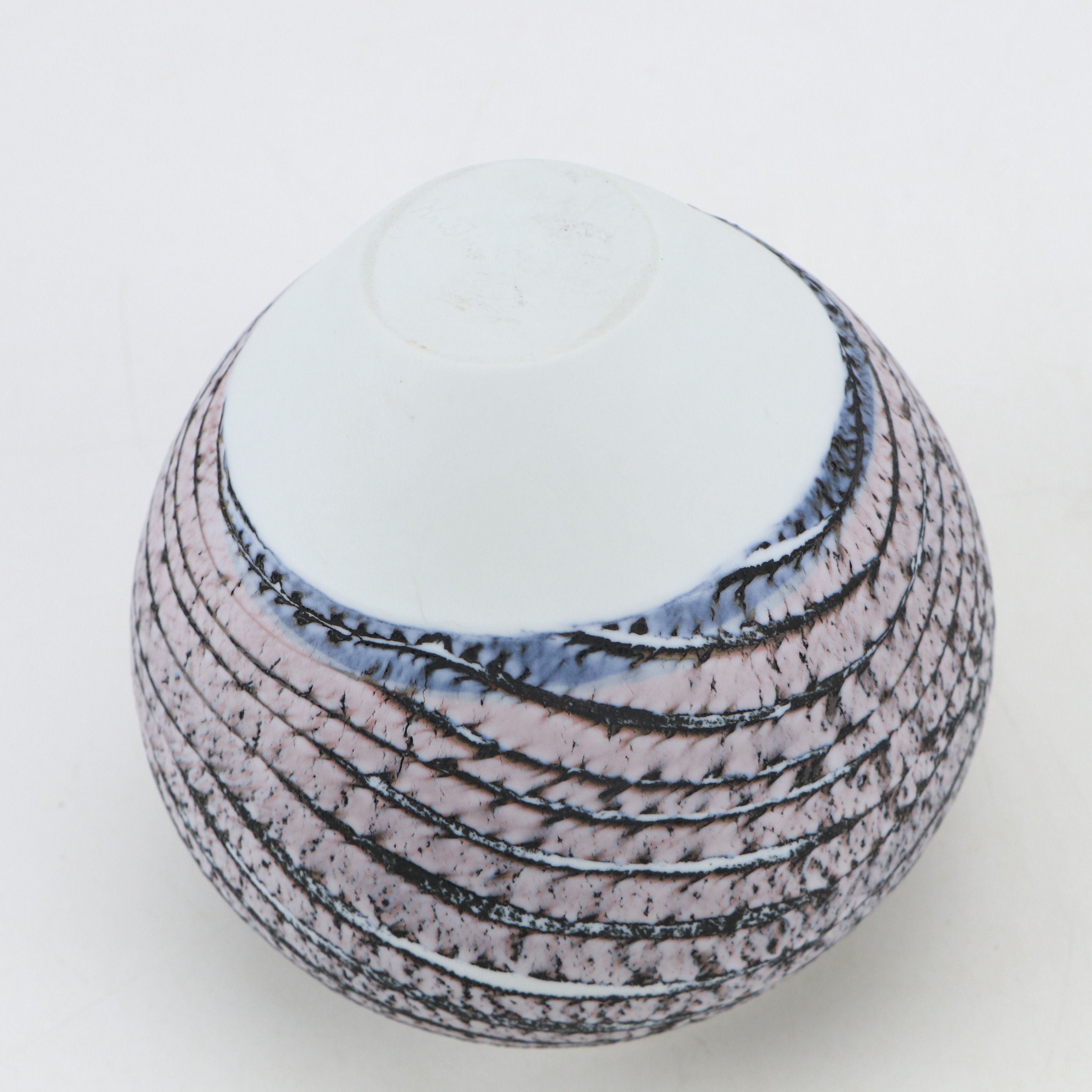 Kristin Andreassen Studio Pottery Bowls and Jim Kemp Lidded Box, 1980s