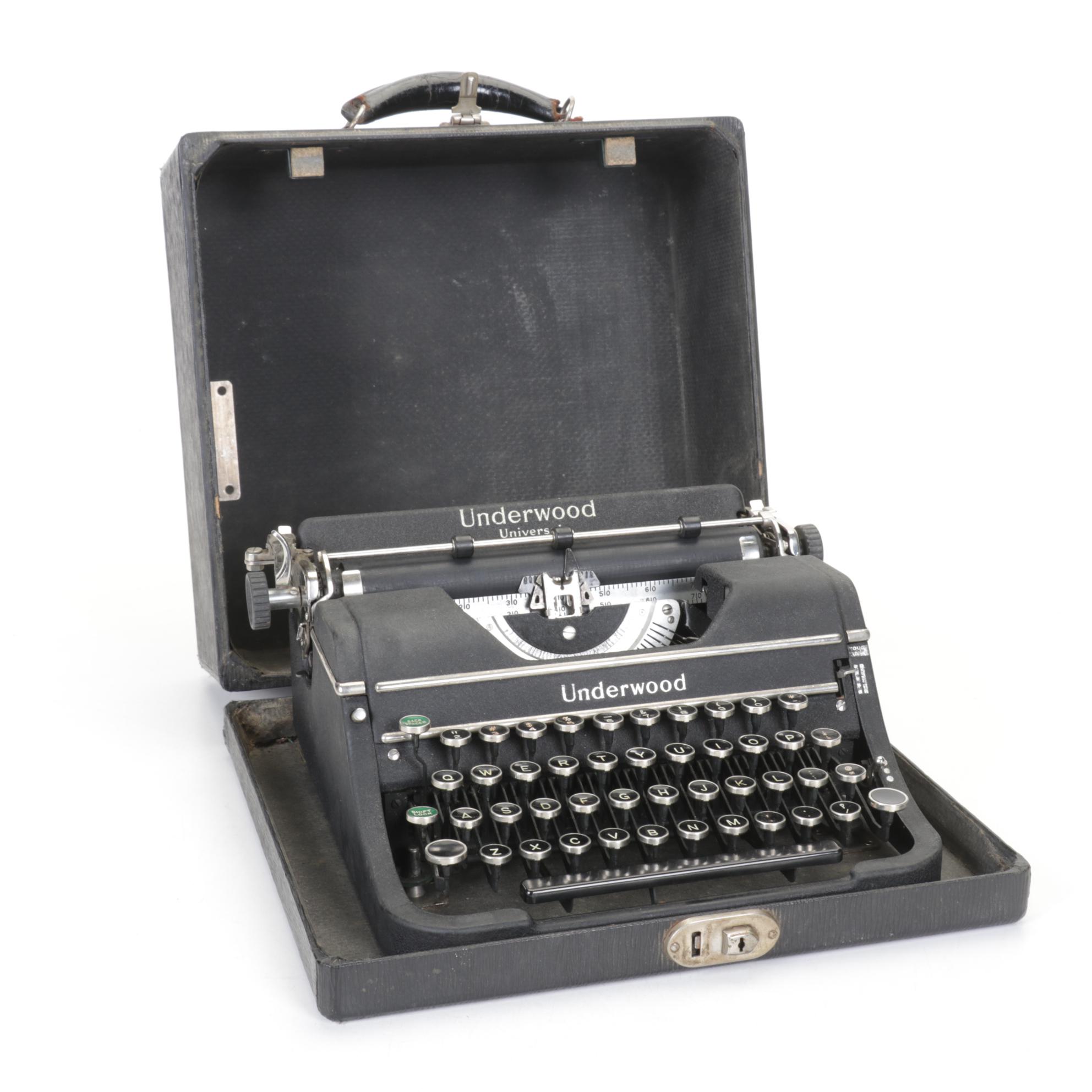Underwood Universal Portable Typewriter with Case