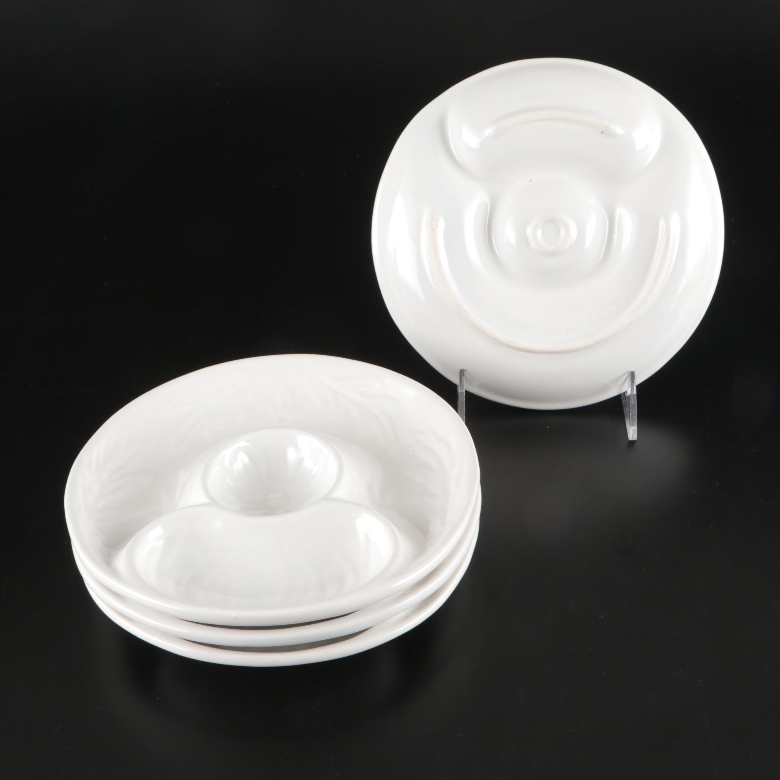 Wood met Unlimited Metal Trays with Estello Plates and More Dinnerware