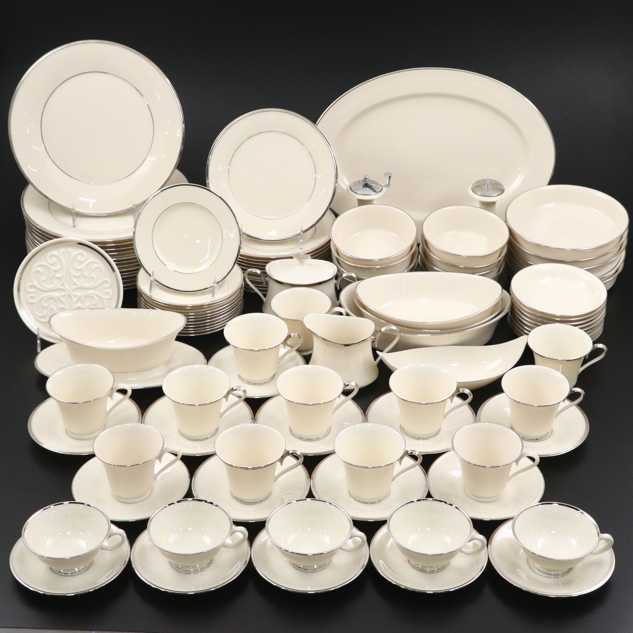 Lenox "Solitaire" and Other Tableware and Serving Pieces, Mid to Late 20th C.