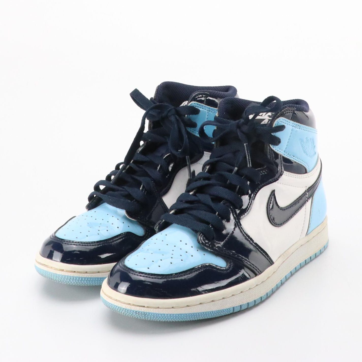Nike Air Jordan 1 Retro High Top Sneakers in UNC "Blue Chill" Patent Leather