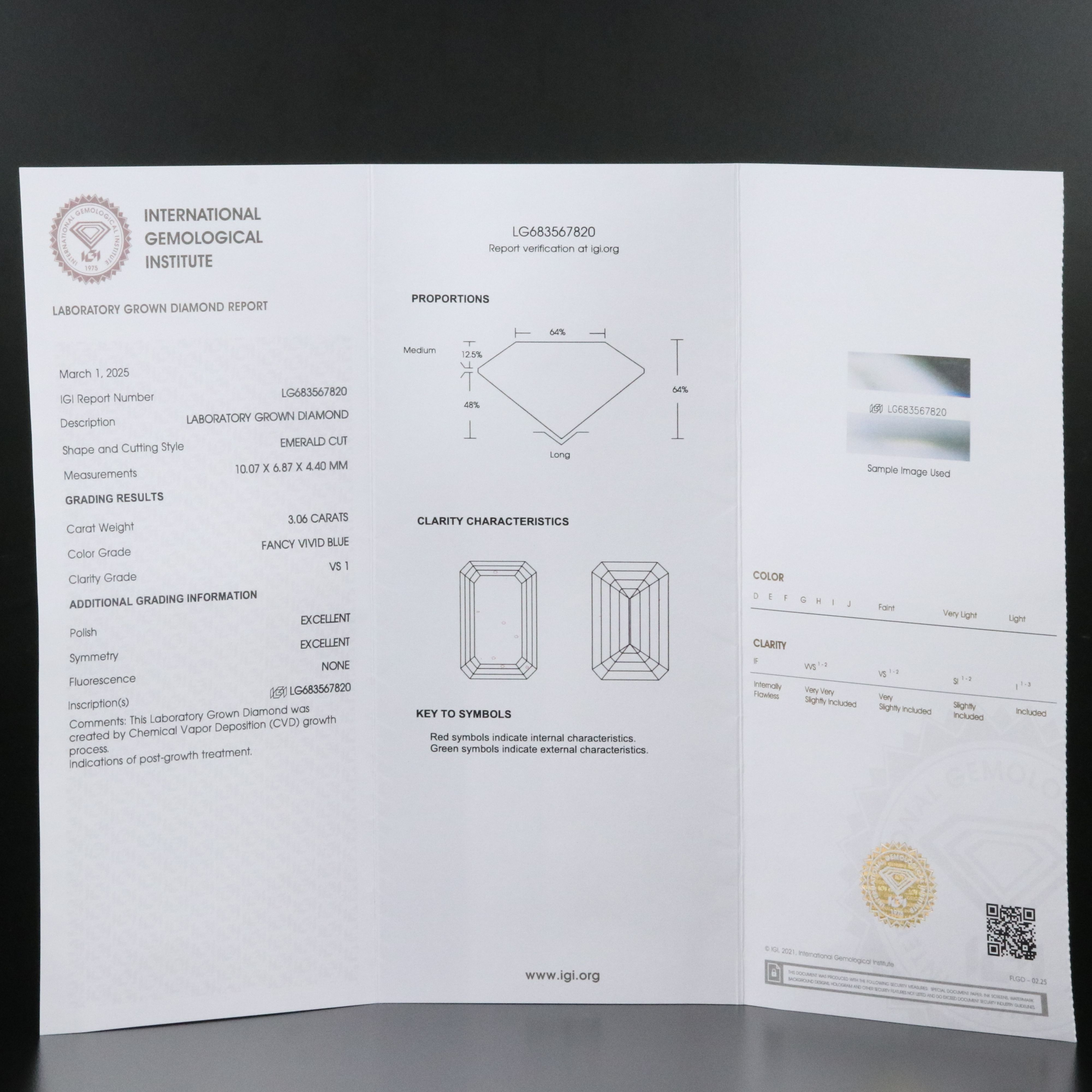 14K 3.36 CTW Diamond Ring with Fancy Blue Center and IGI Report