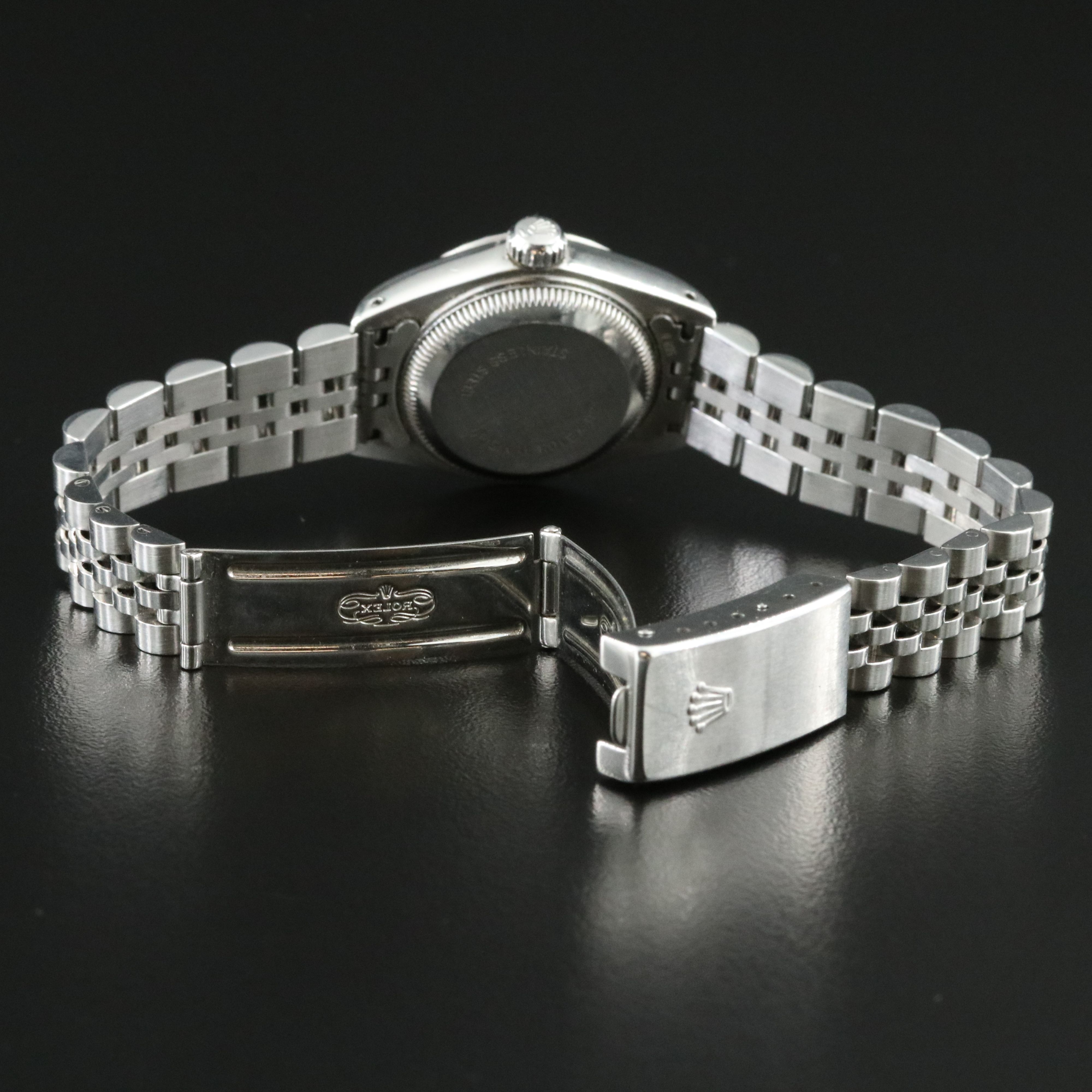 Rolex Oyster Perpetual Date 69240 Silver 26mm Steel Automatic Watch circa 1988