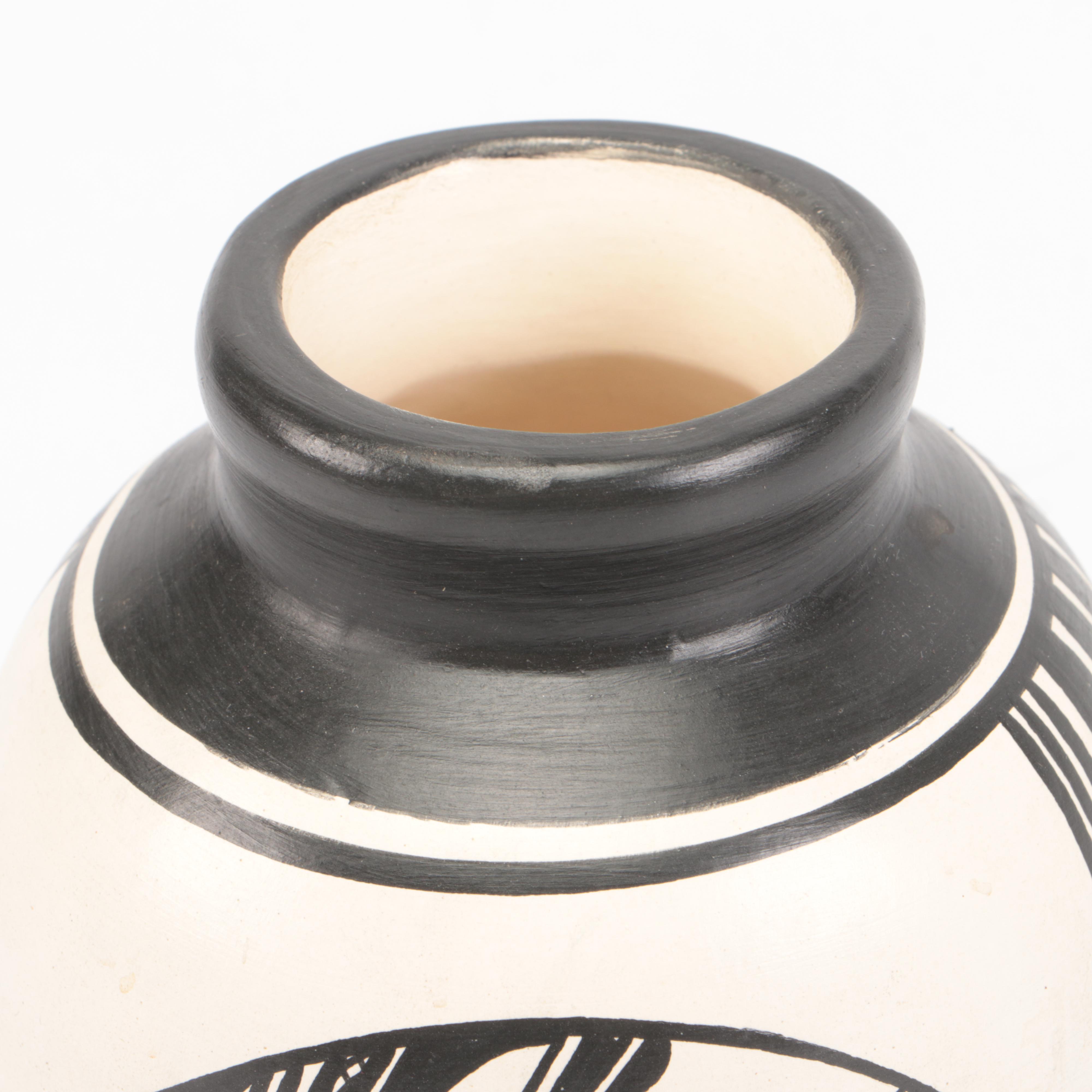 Robert Reid Ute Mesa Verde Pottery Vessel