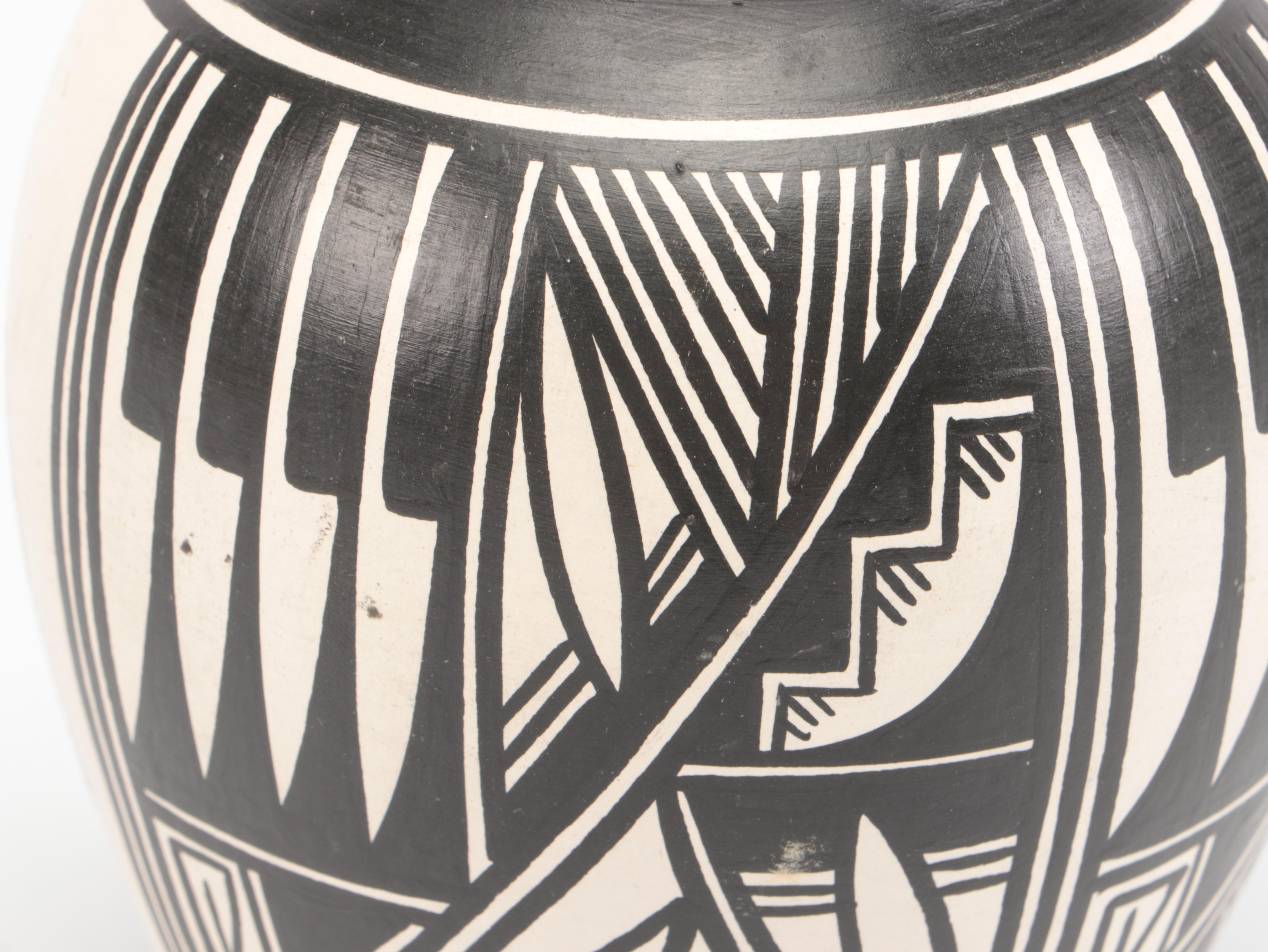 Robert Reid Ute Mesa Verde Pottery Vessel