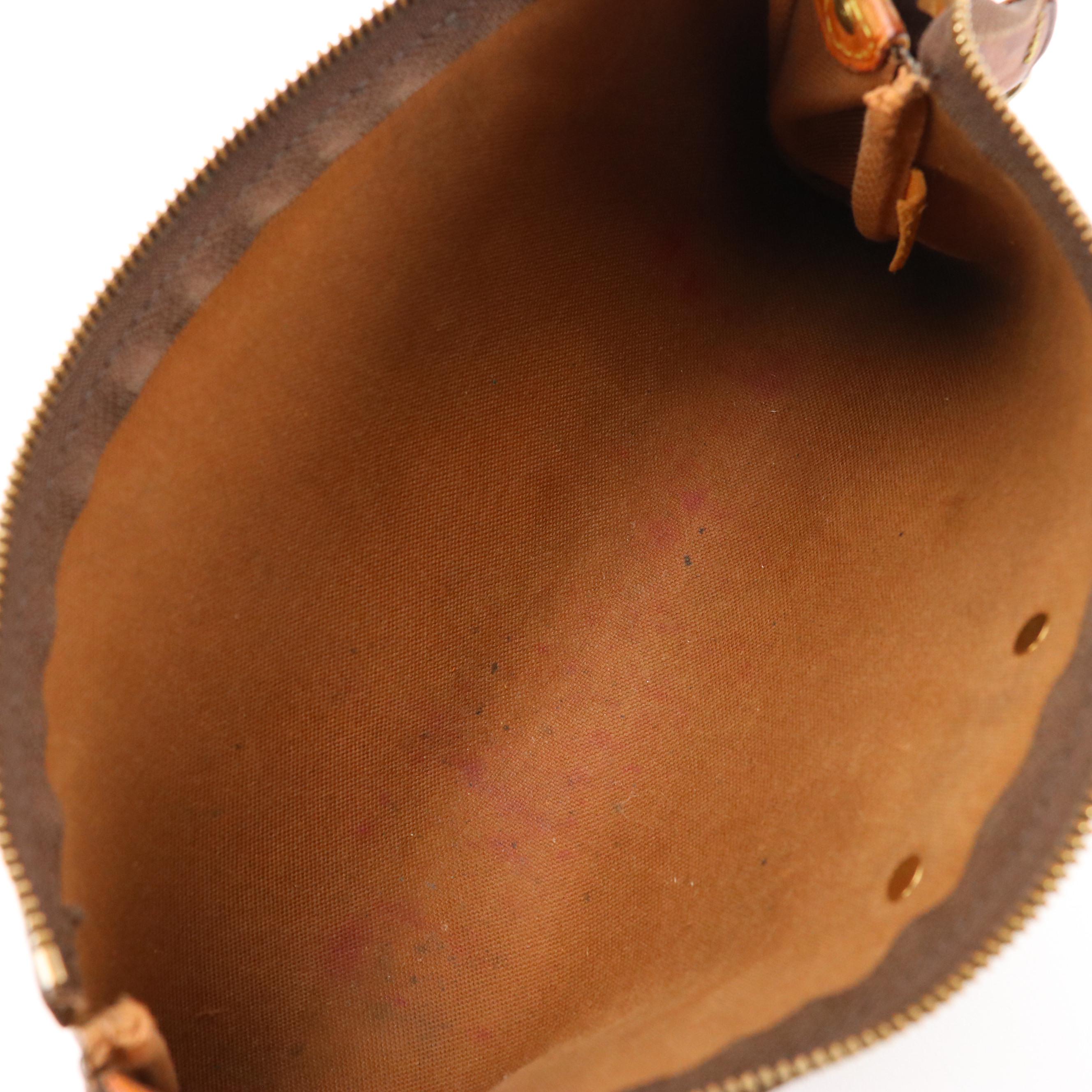 Louis Vuitton Eva Pochette Crossbody in Monogram Canvas