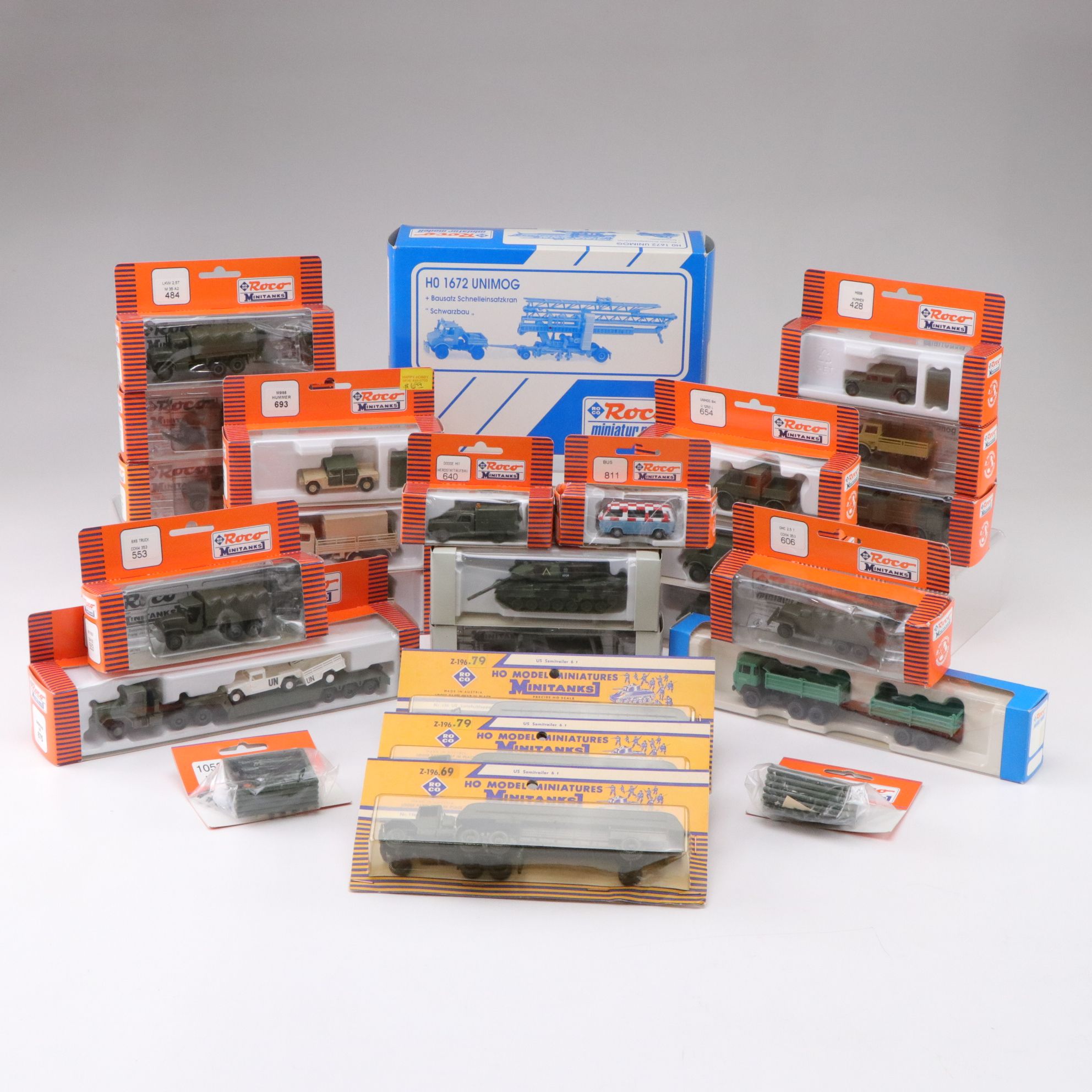 Roco Minitanks and Miniatur Modell HO Scale Military Vehicles and Accessories