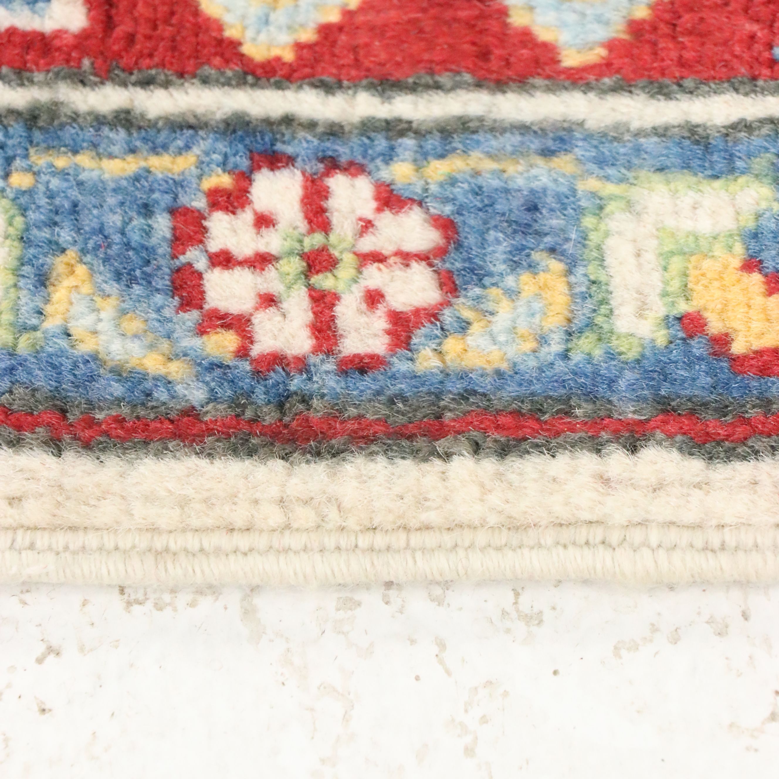 5'1 x 6'7 Hand-Knotted Pakistani Kazak Area Rug