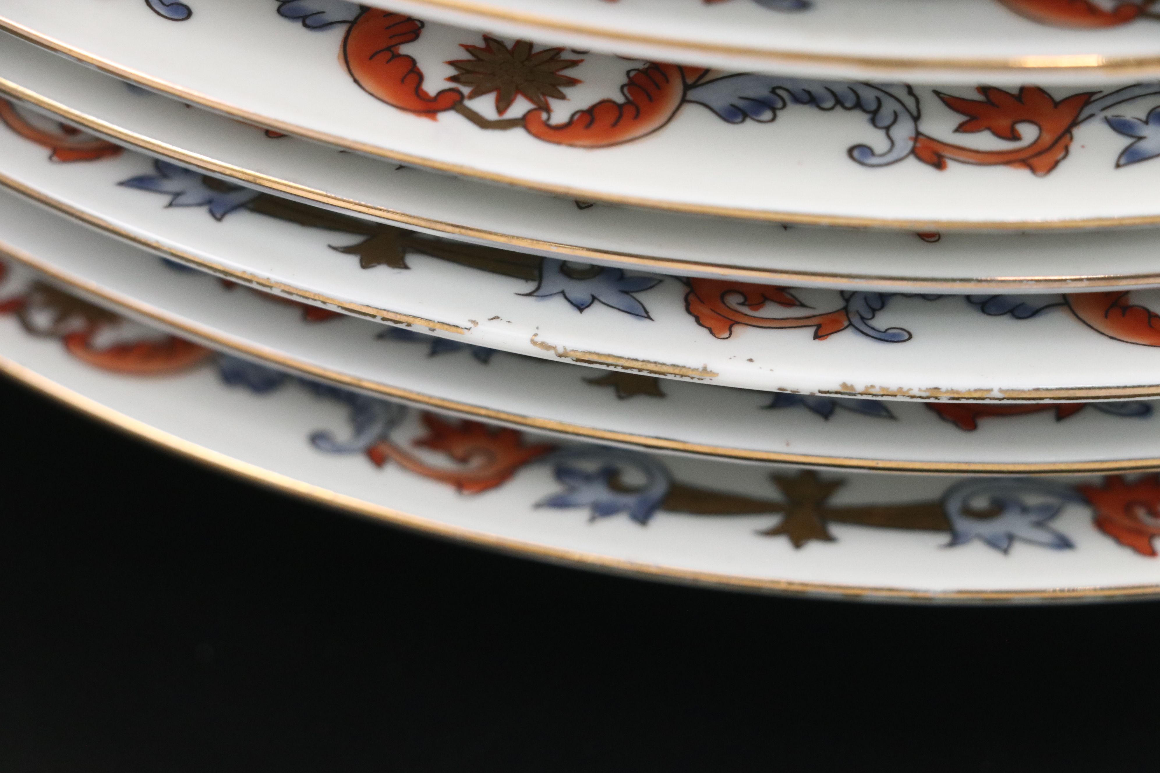 Maitland Smith Chinese Export Style Armorial Porcelain Plates