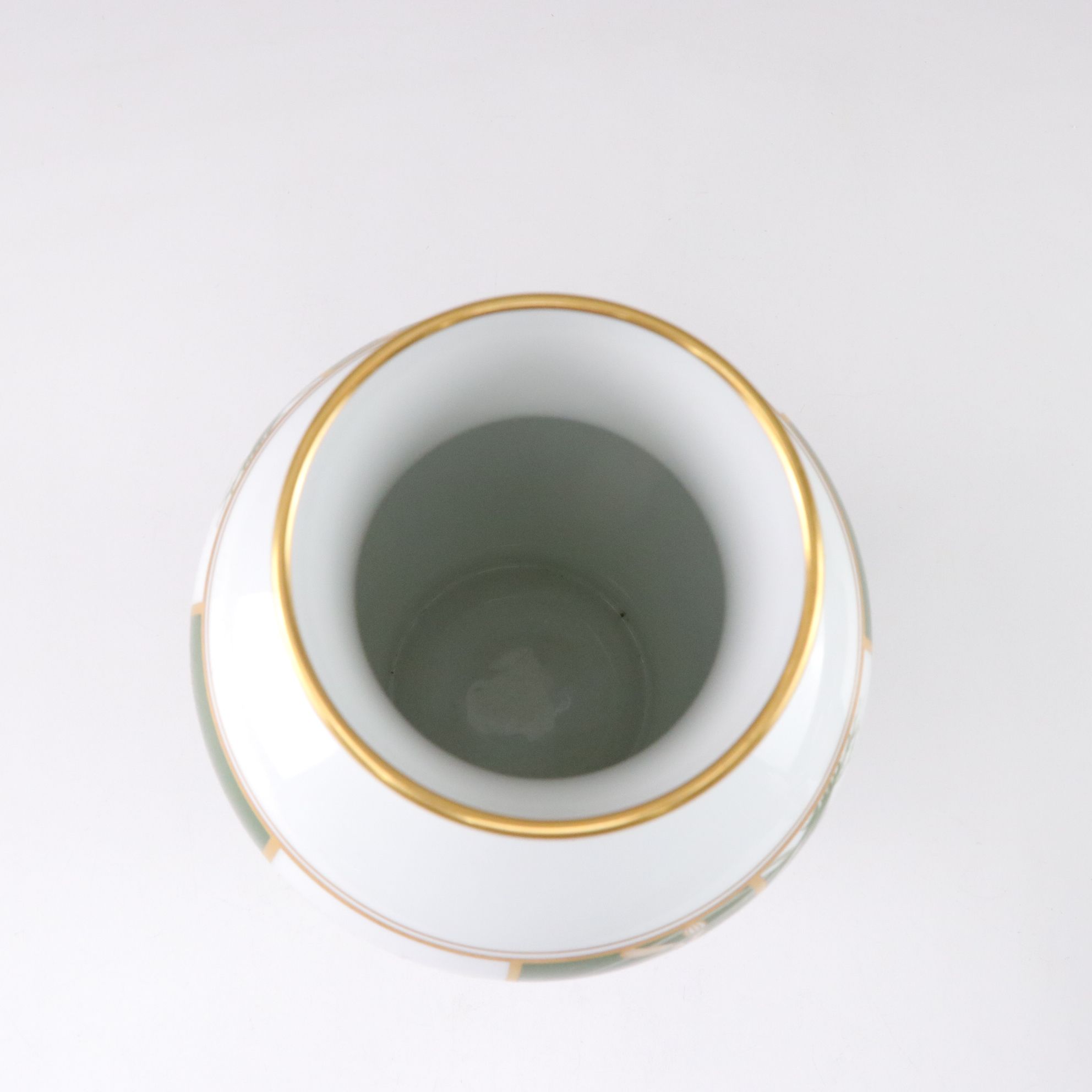 Franklin Mint Okura Porcelain Vase with Famille Rose Vase and Ginger Jar