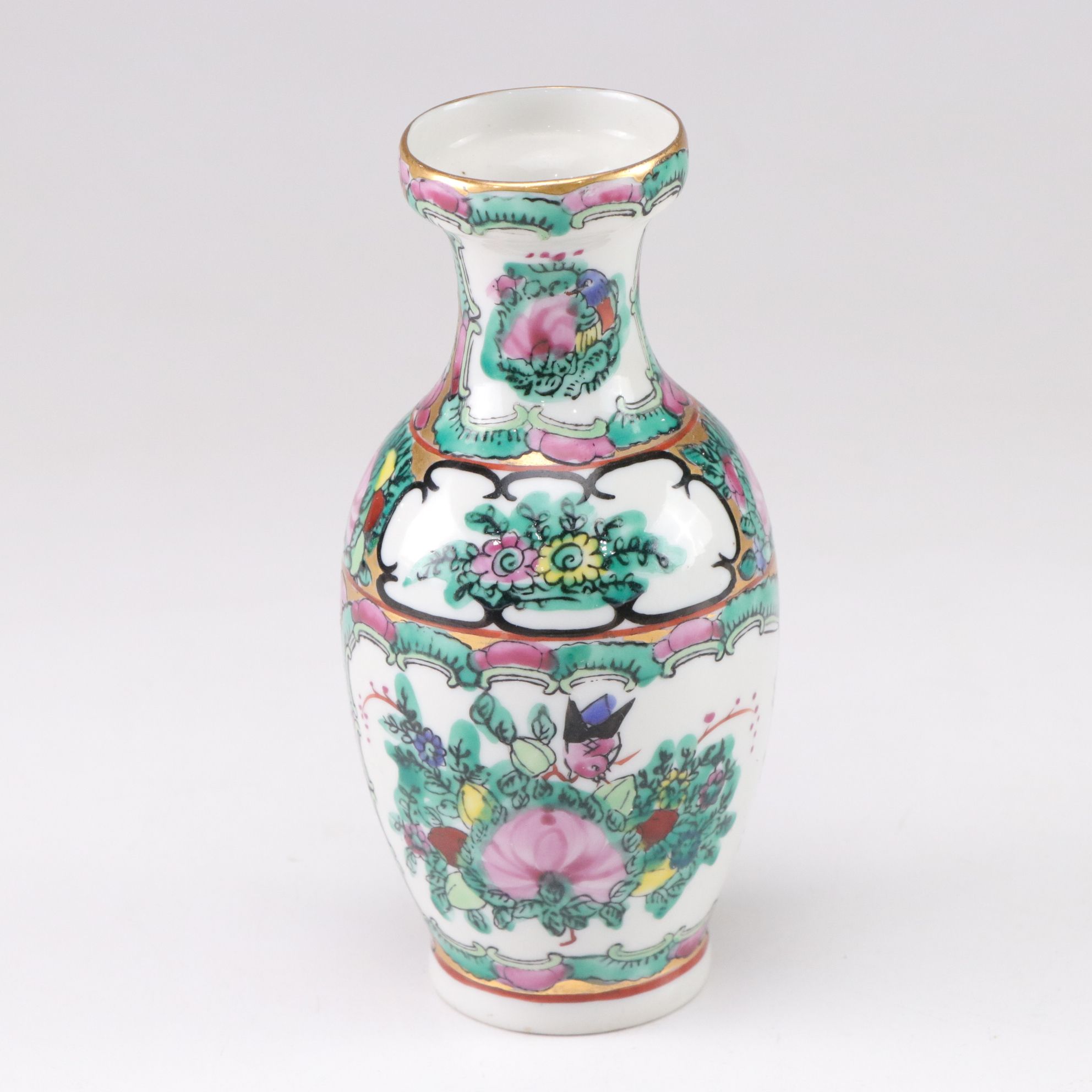 Franklin Mint Okura Porcelain Vase with Famille Rose Vase and Ginger Jar