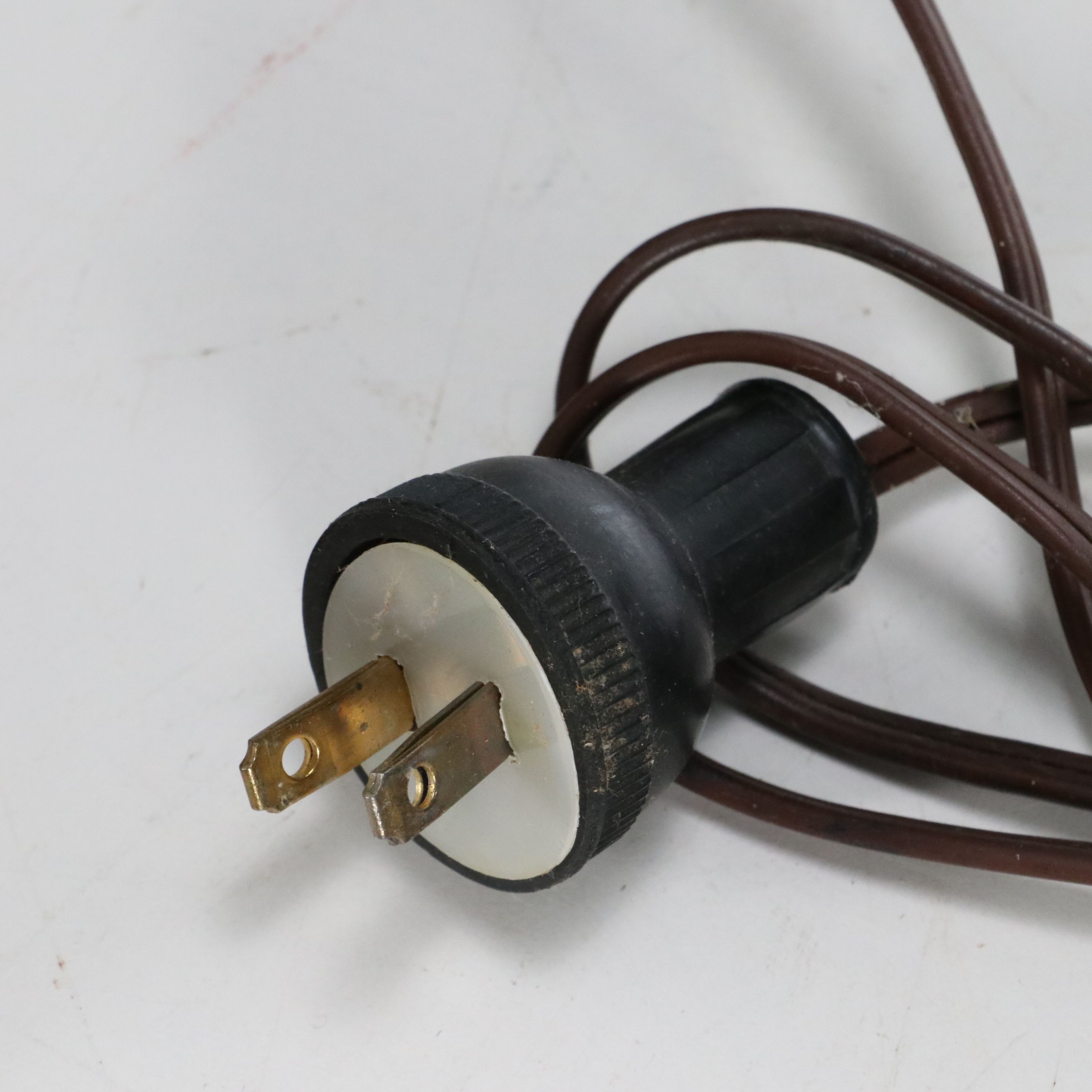 Crackle Glaze Ceramic Bottle Lamp with Retro Braided Bamboo Drum Shade