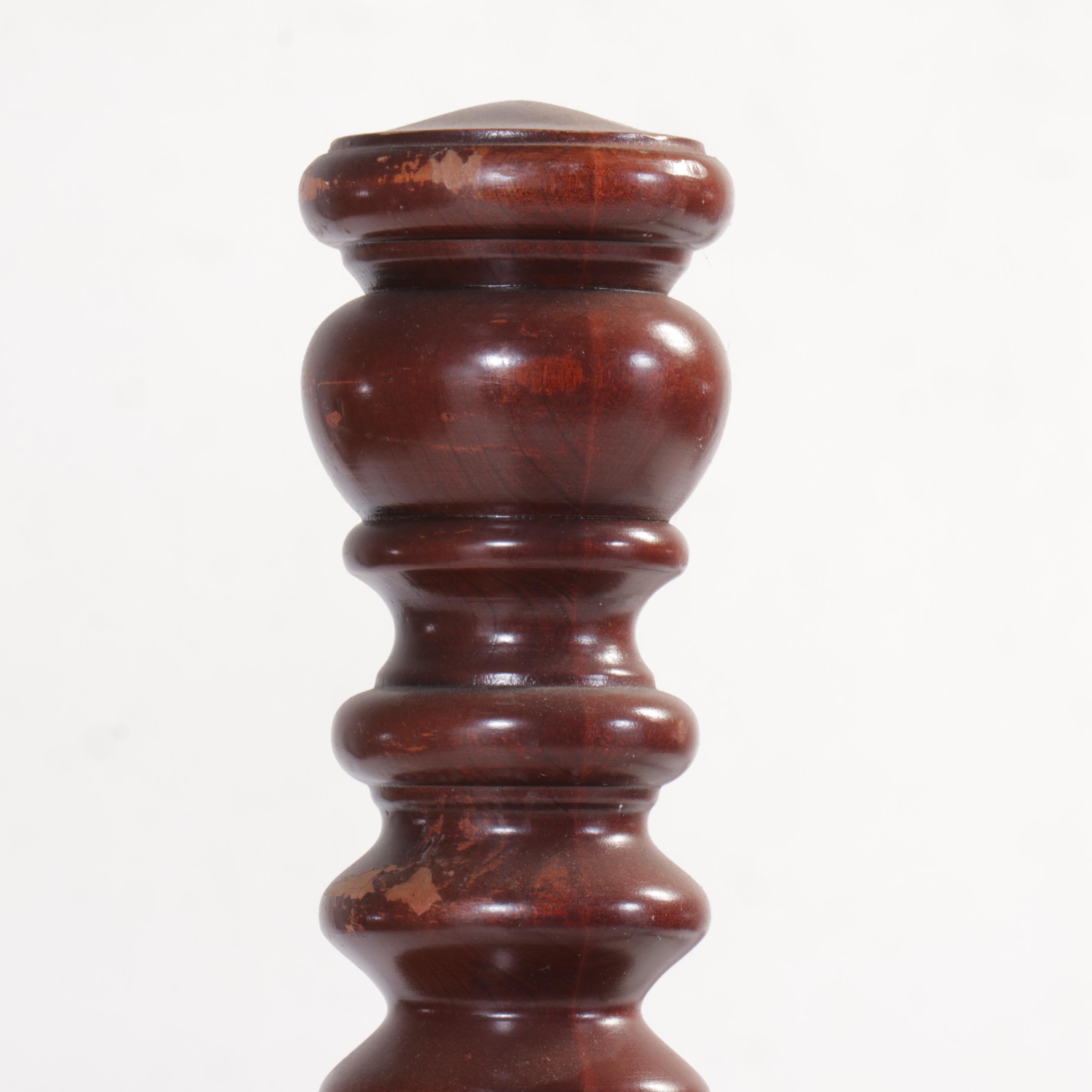 Jenny Lind Style Mahogany Full Size Bed Frame