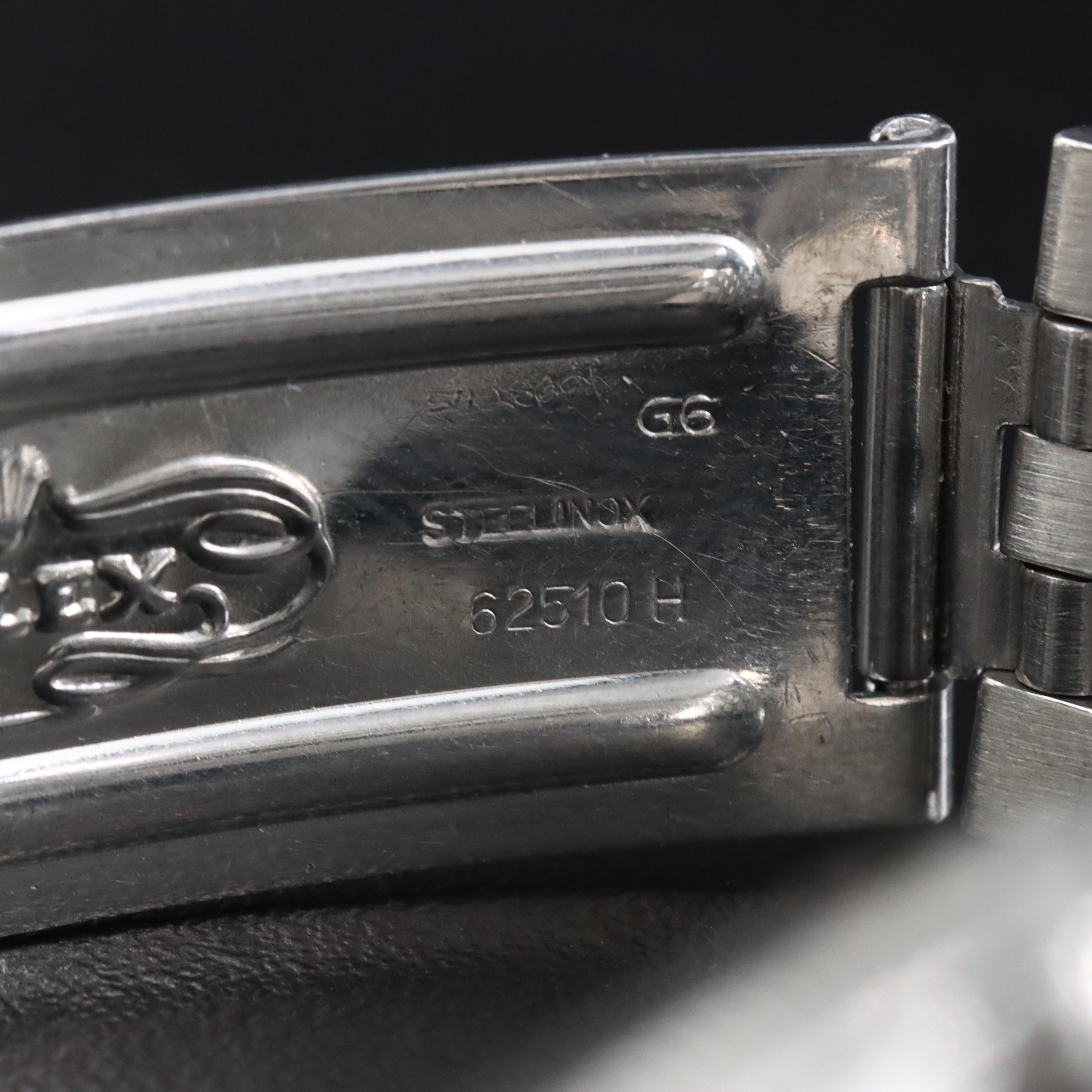 1977 Rolex Engine Turned Bezel Date Model 1501 Watch