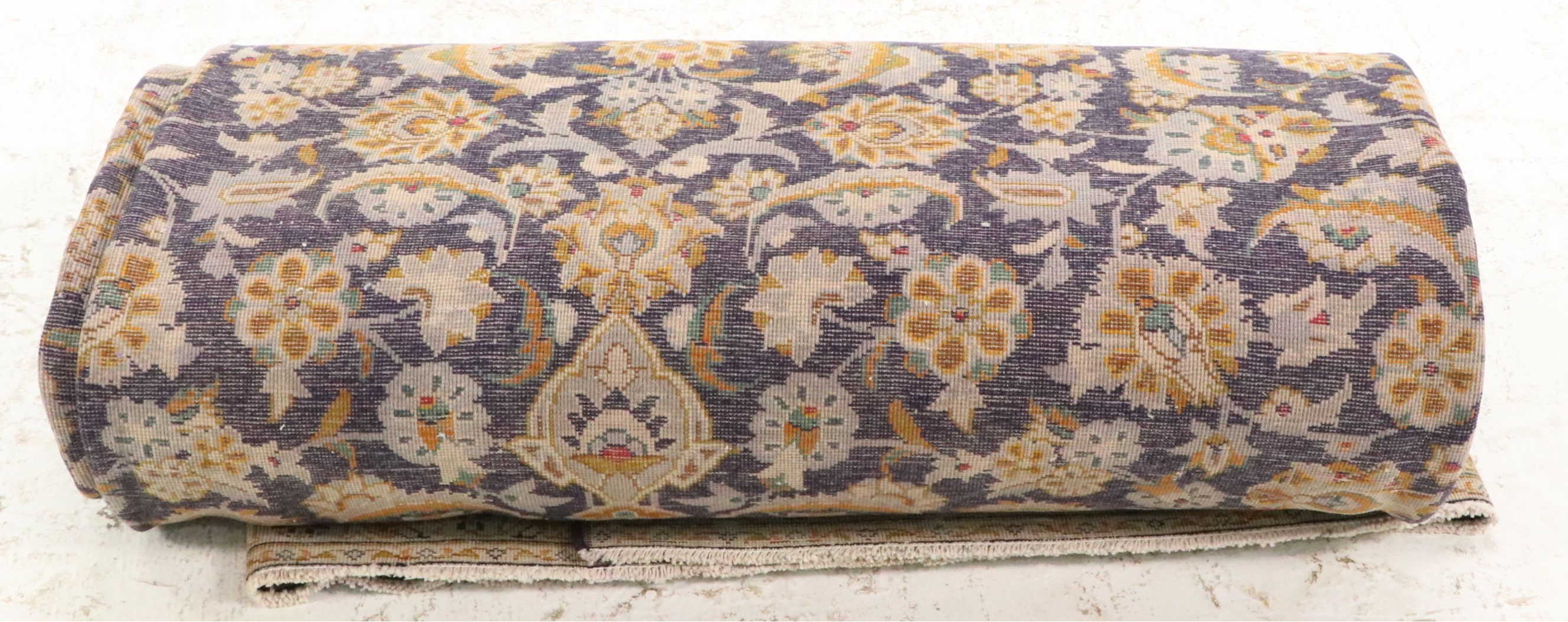 8'4 x 11'5 Hand-Knotted Indo-Persian Isfahan Area Rug