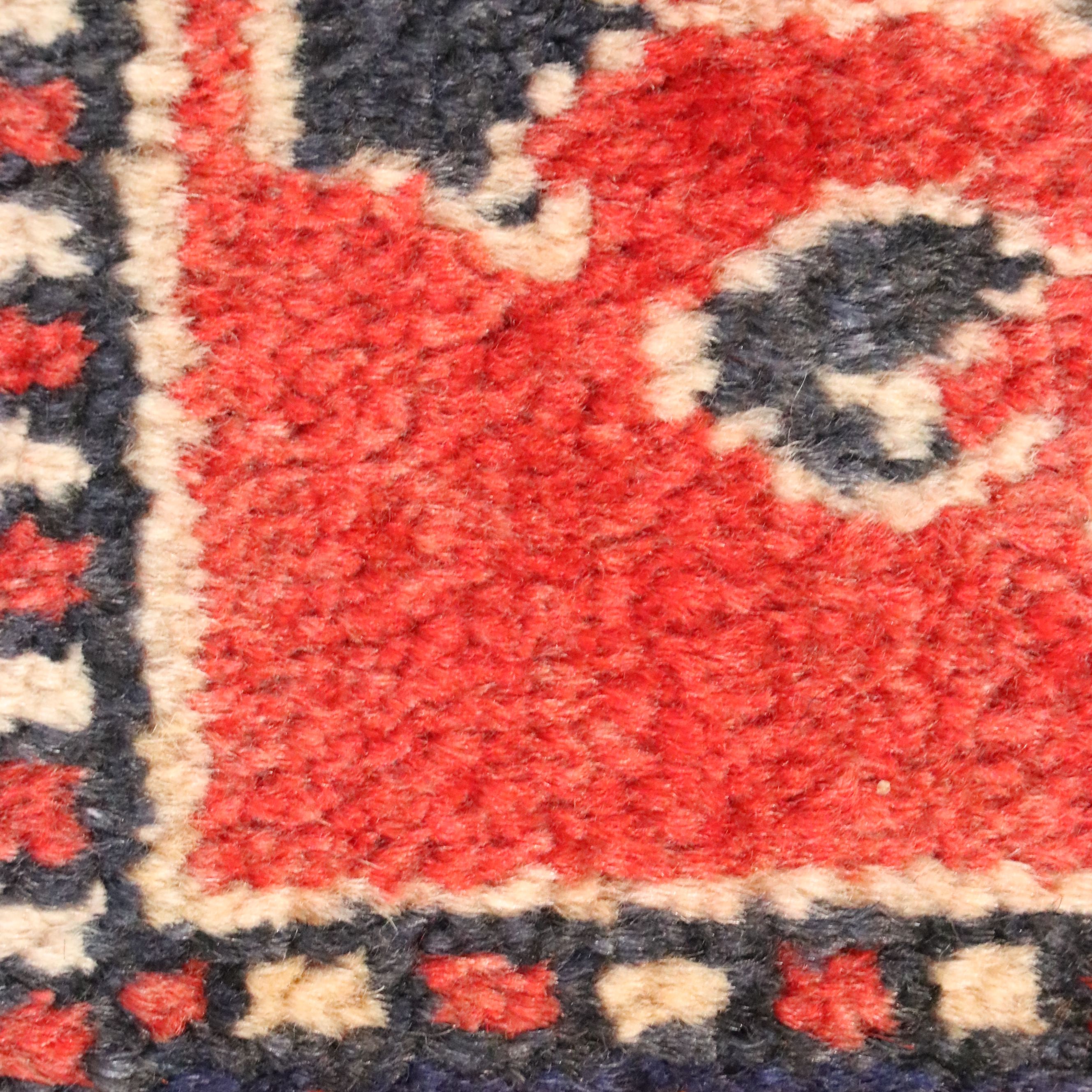 4'8 x 9' Hand-Knotted Persian Bakhtiari Area Rug