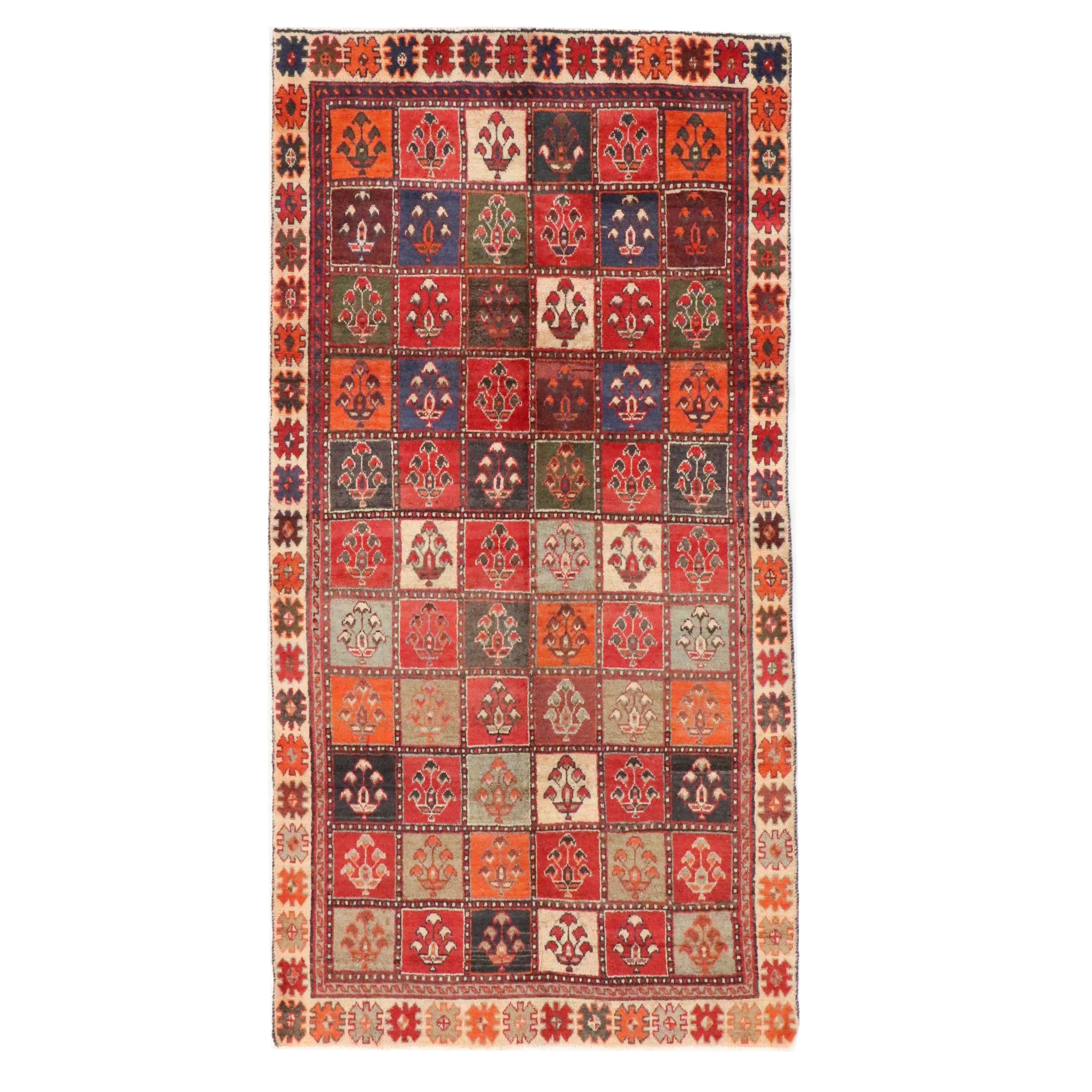 4'8 x 9' Hand-Knotted Persian Bakhtiari Area Rug