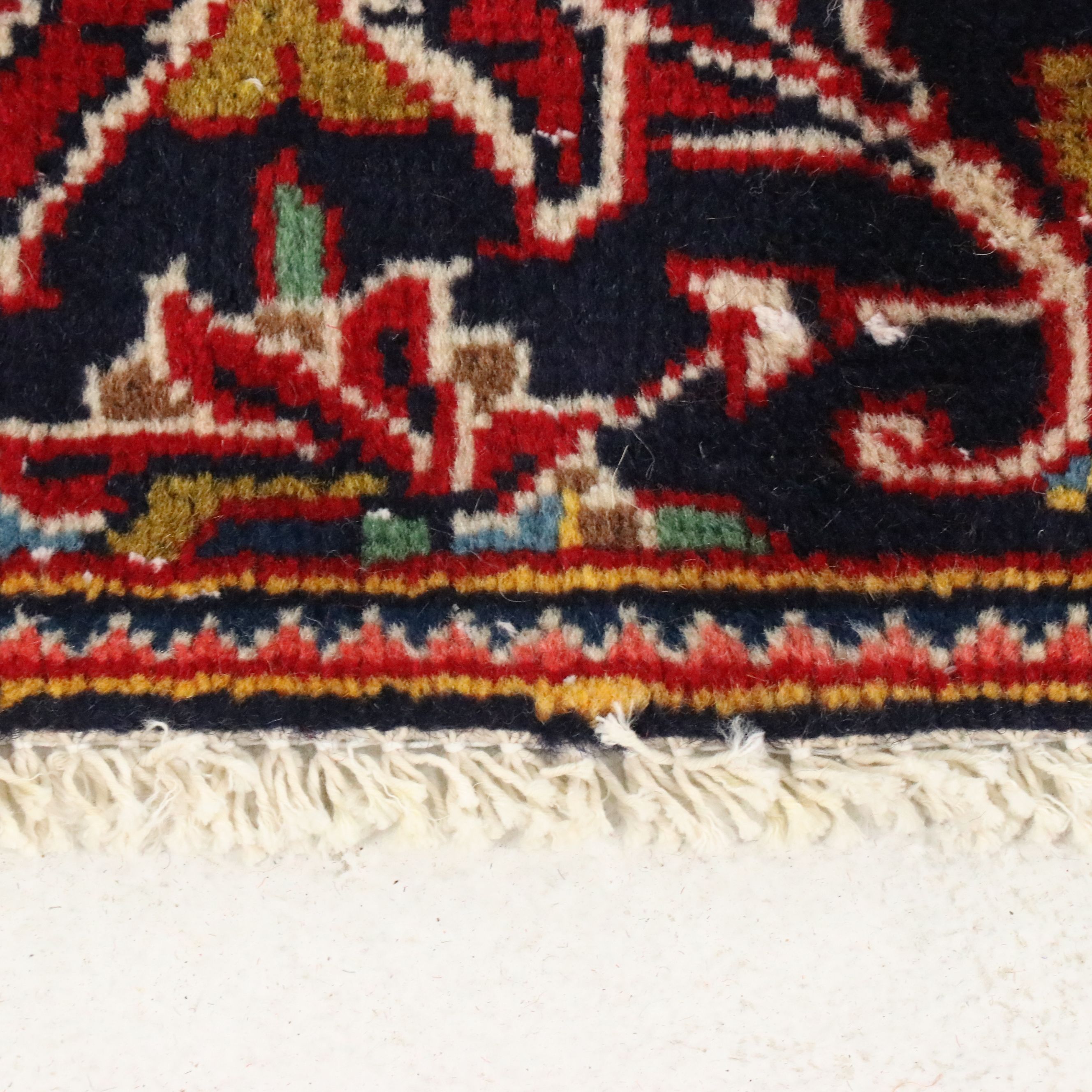 8'5 x 10'8 Hand-Knotted Persian Kashan Area Rug