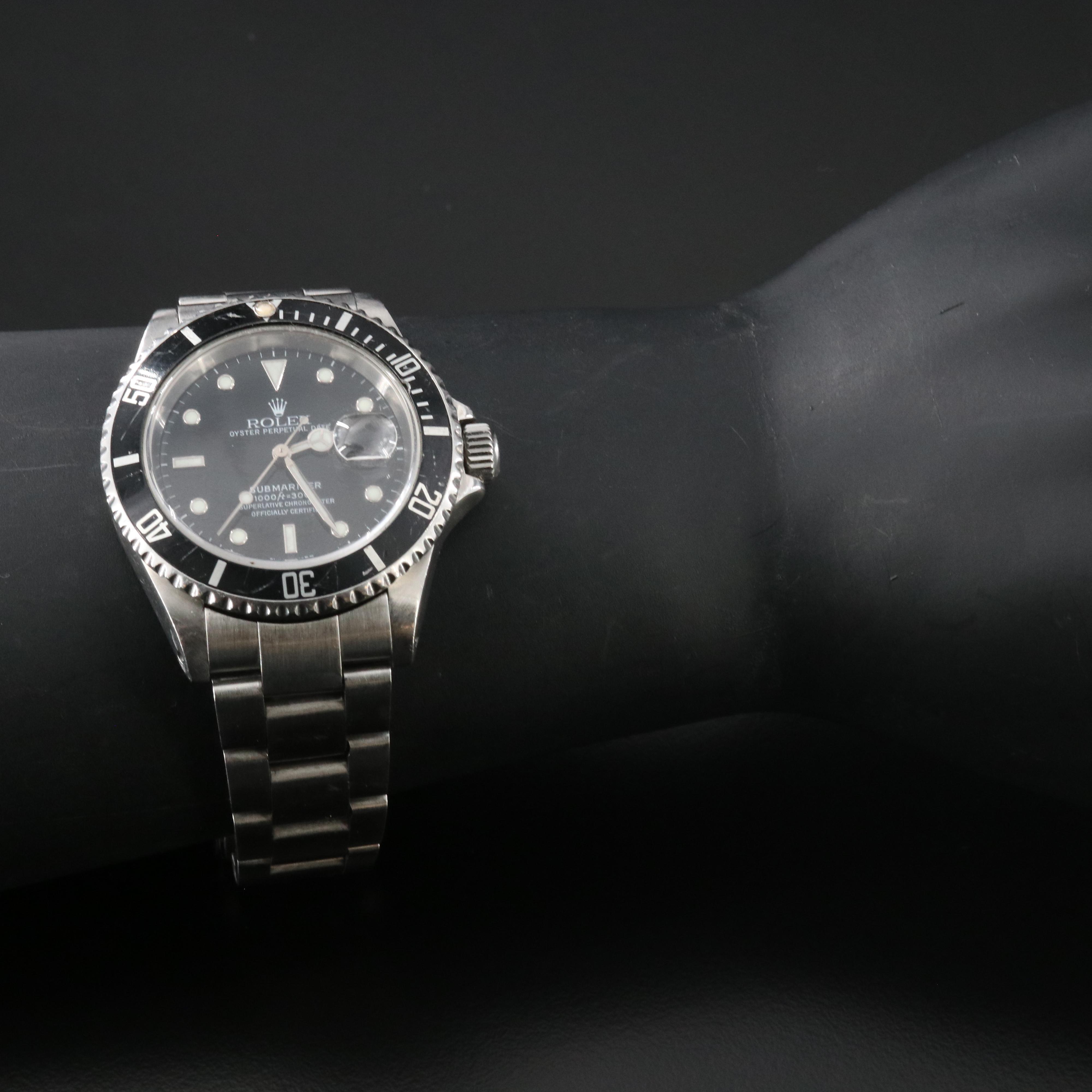 2002 Rolex Model 16610 Submariner Date Watch