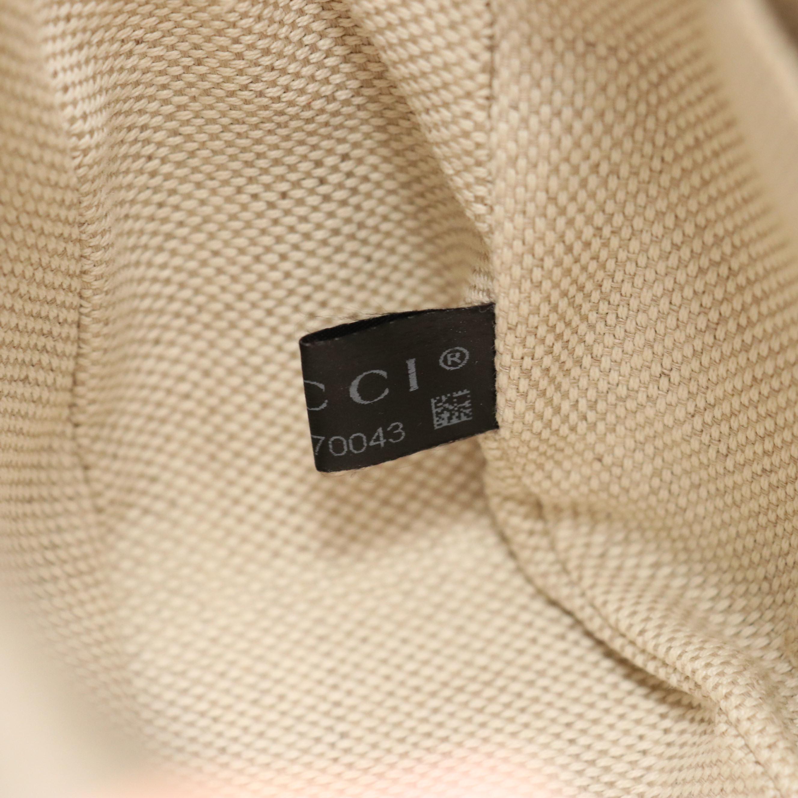 Gucci Soho Disco Crossbody with Tassel in Metallic Silver Grained Leather