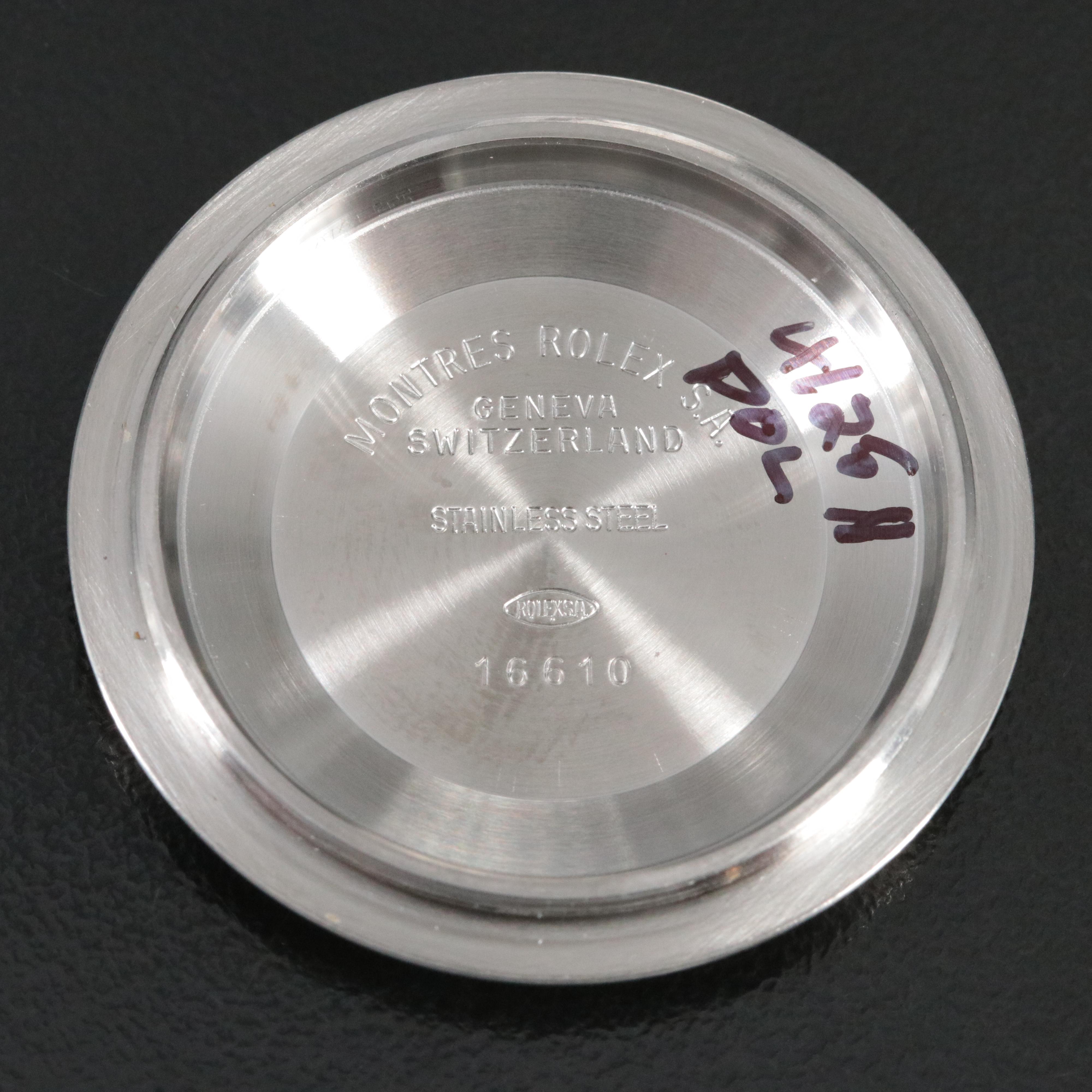 1993 - 1994 Rolex Steel and Gold Submariner 40mm Blue 16613 Watch