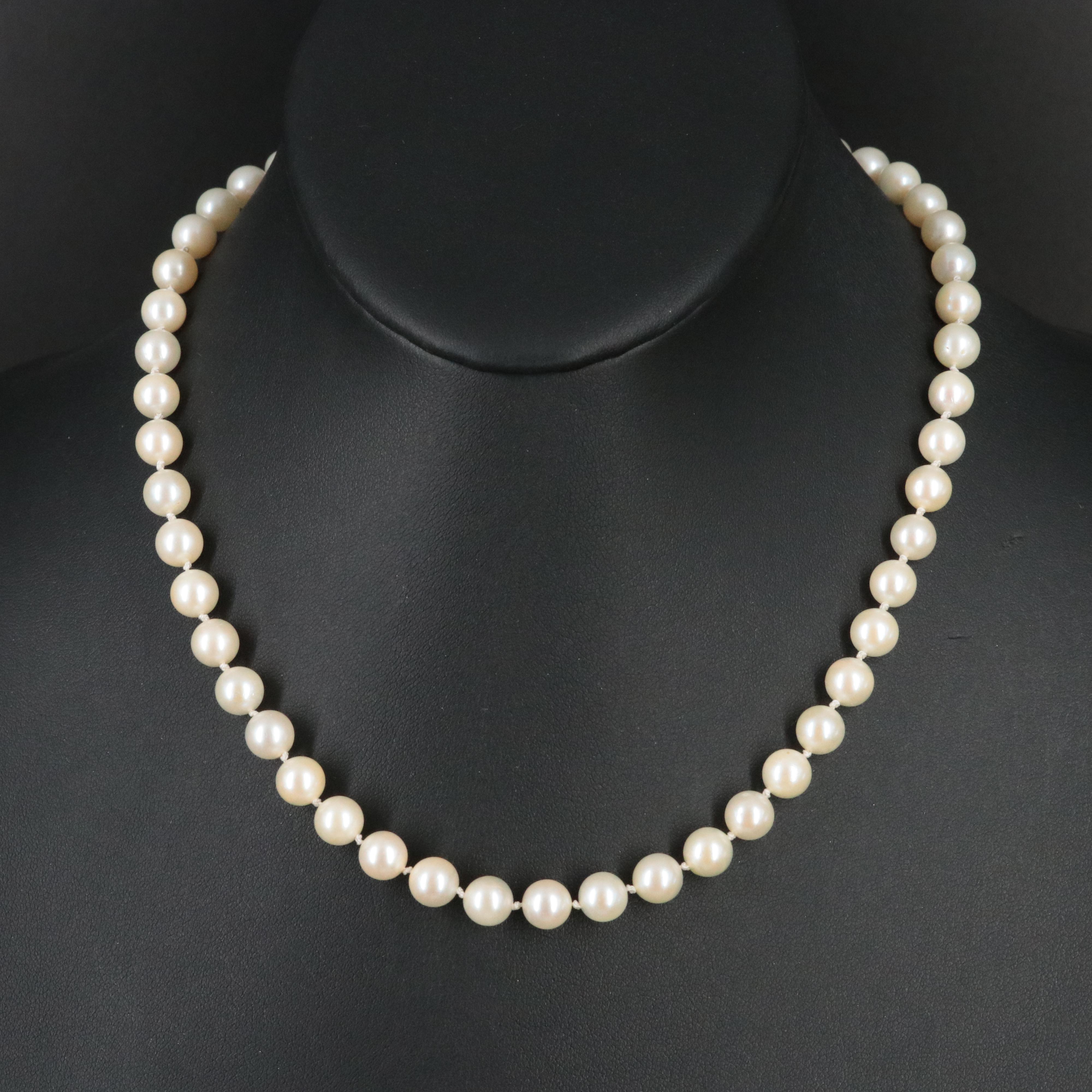 Pearl Necklace with 10K Clasp