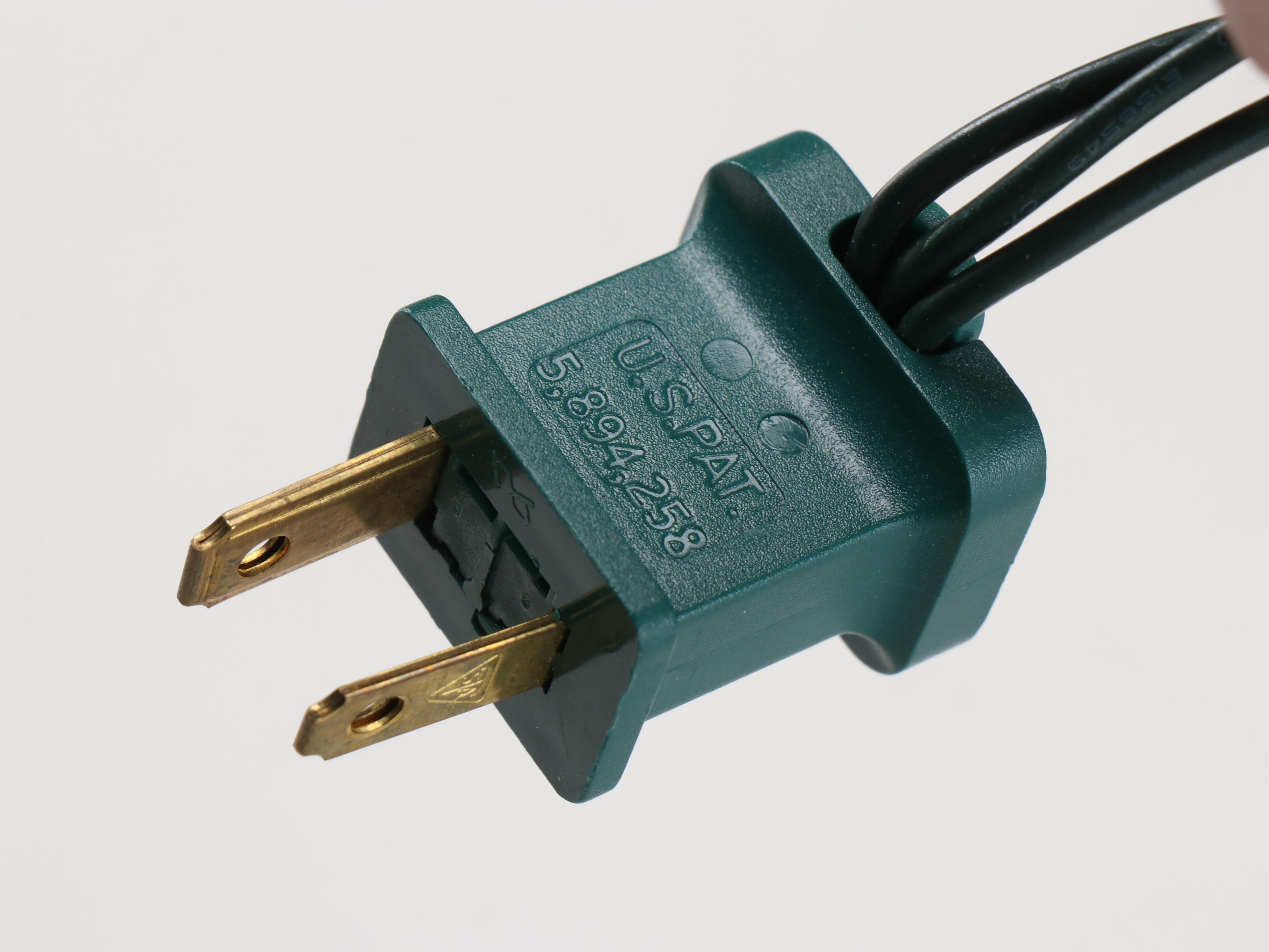 Illuminated Hanging Garland Seasonal Décor