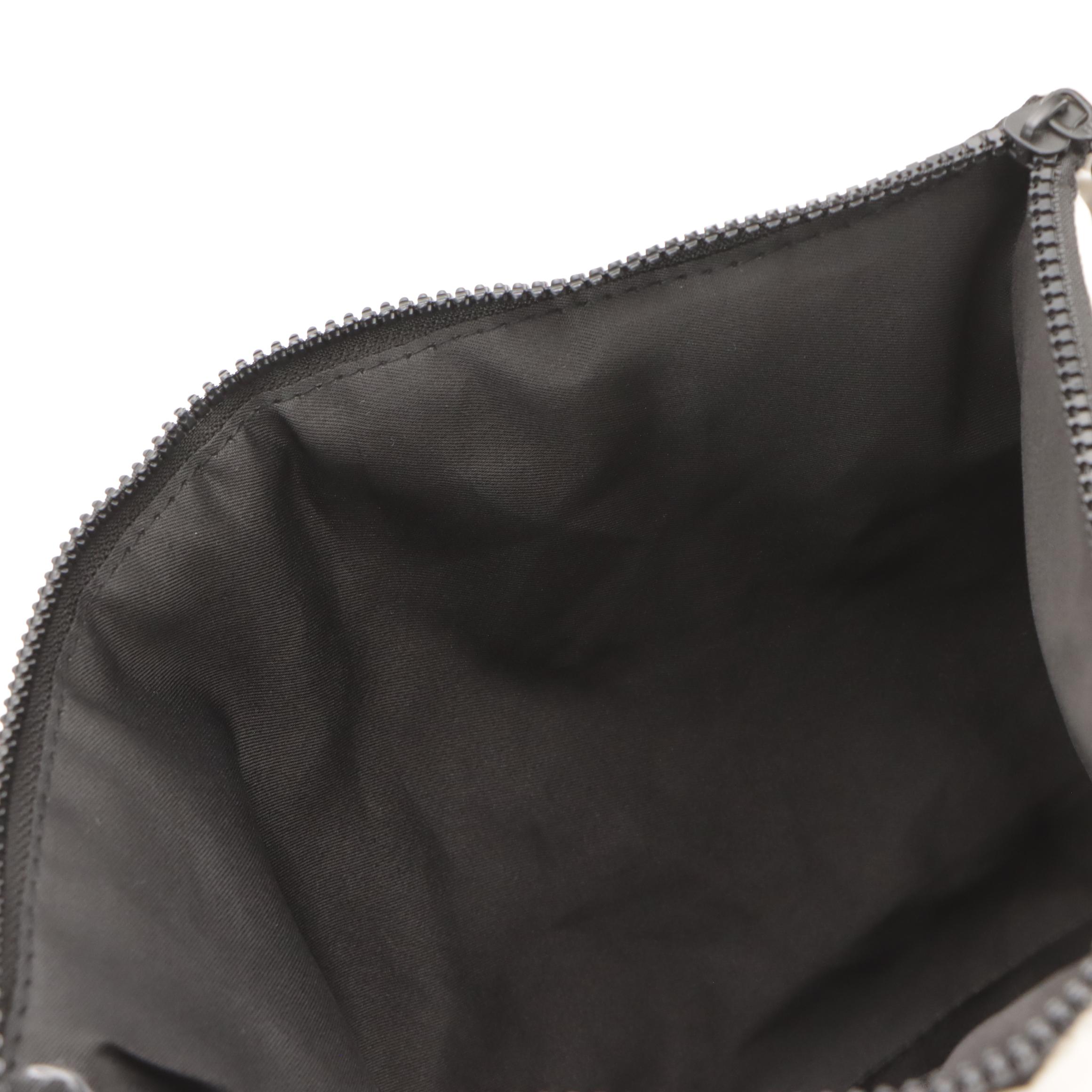 Chanel Beauté Promotional Zip Pouch in Quilted Polyester