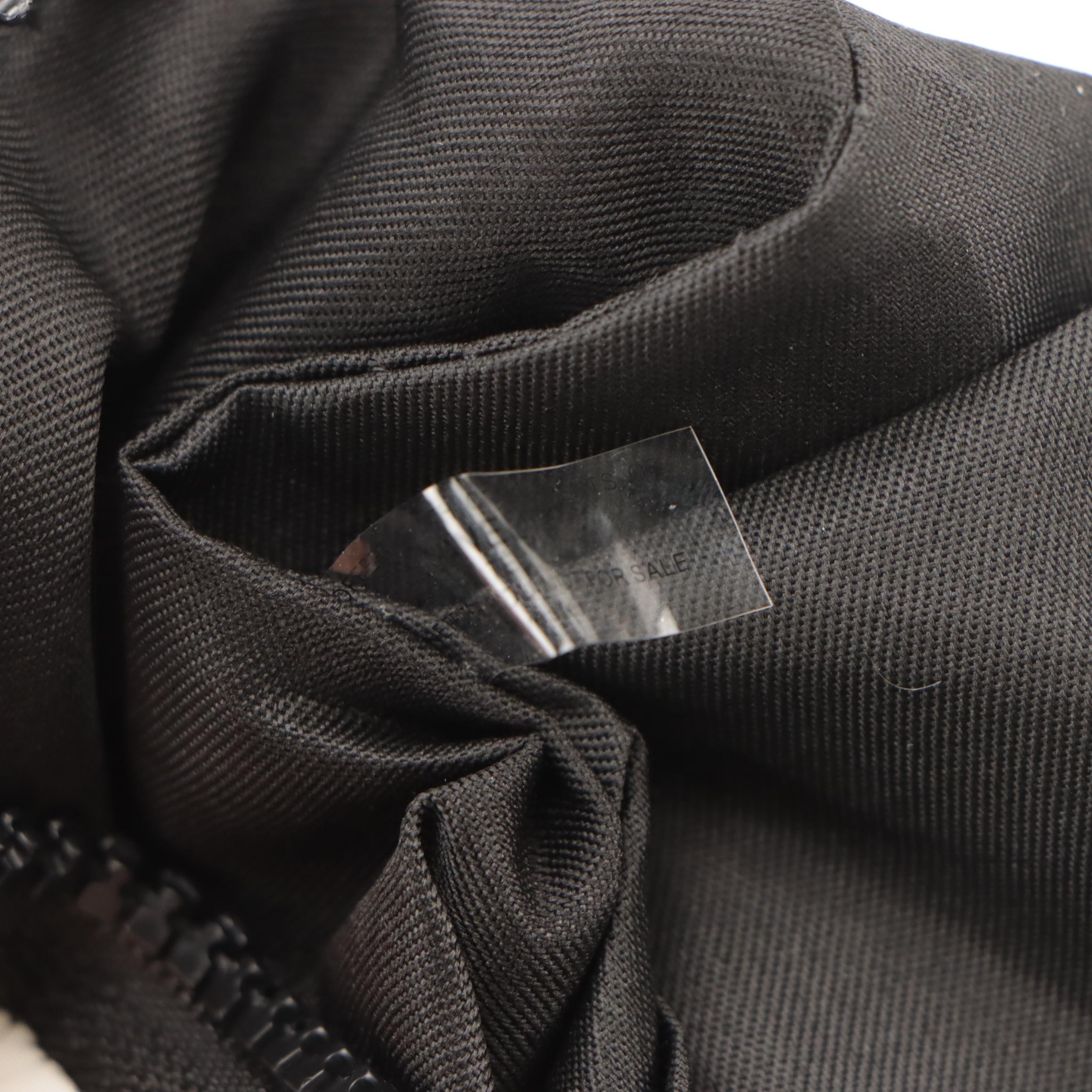 Chanel Beauté Promotional Zip Pouch in Quilted Polyester