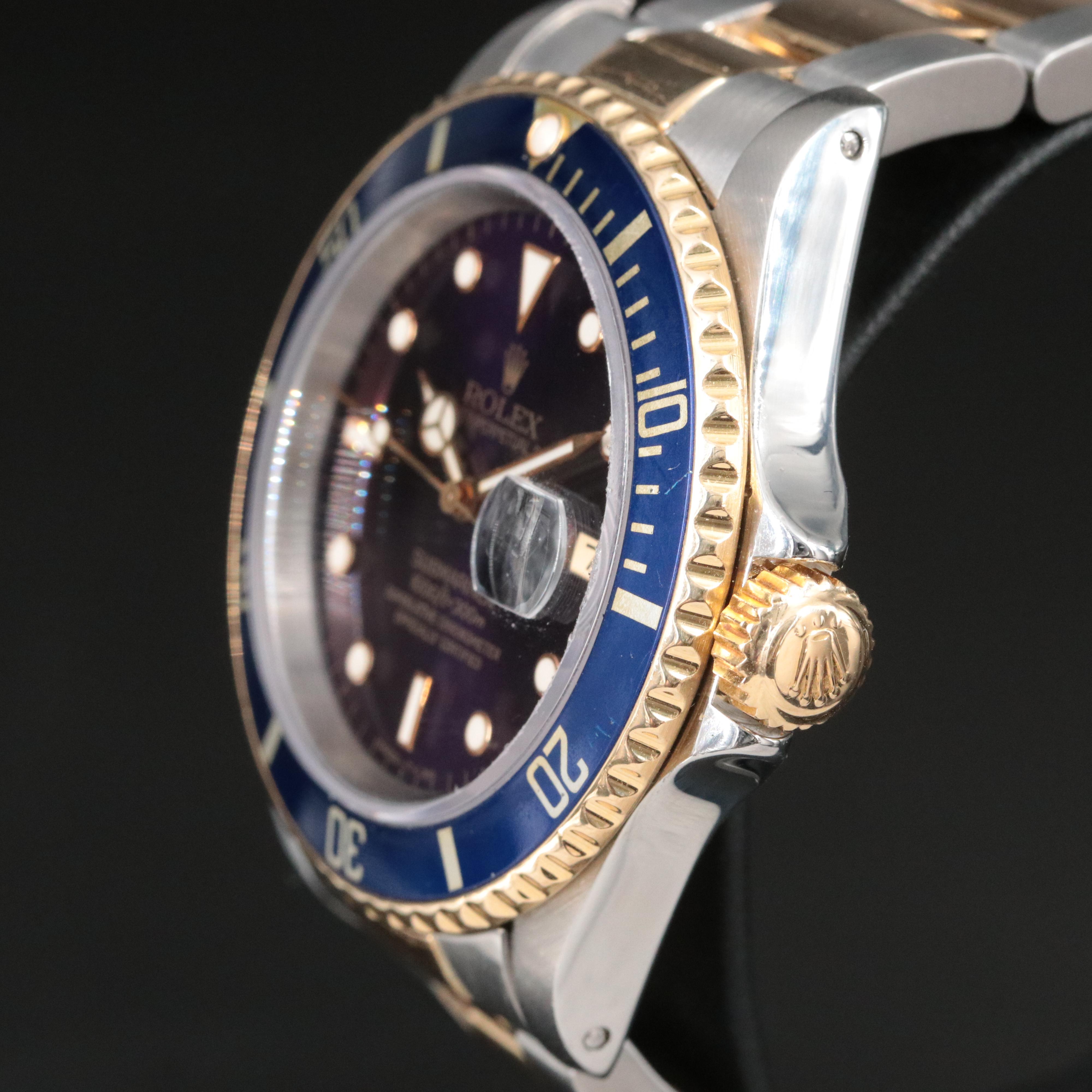 1993 - 1994 Rolex Steel and Gold Submariner 40mm Blue 16613 Watch