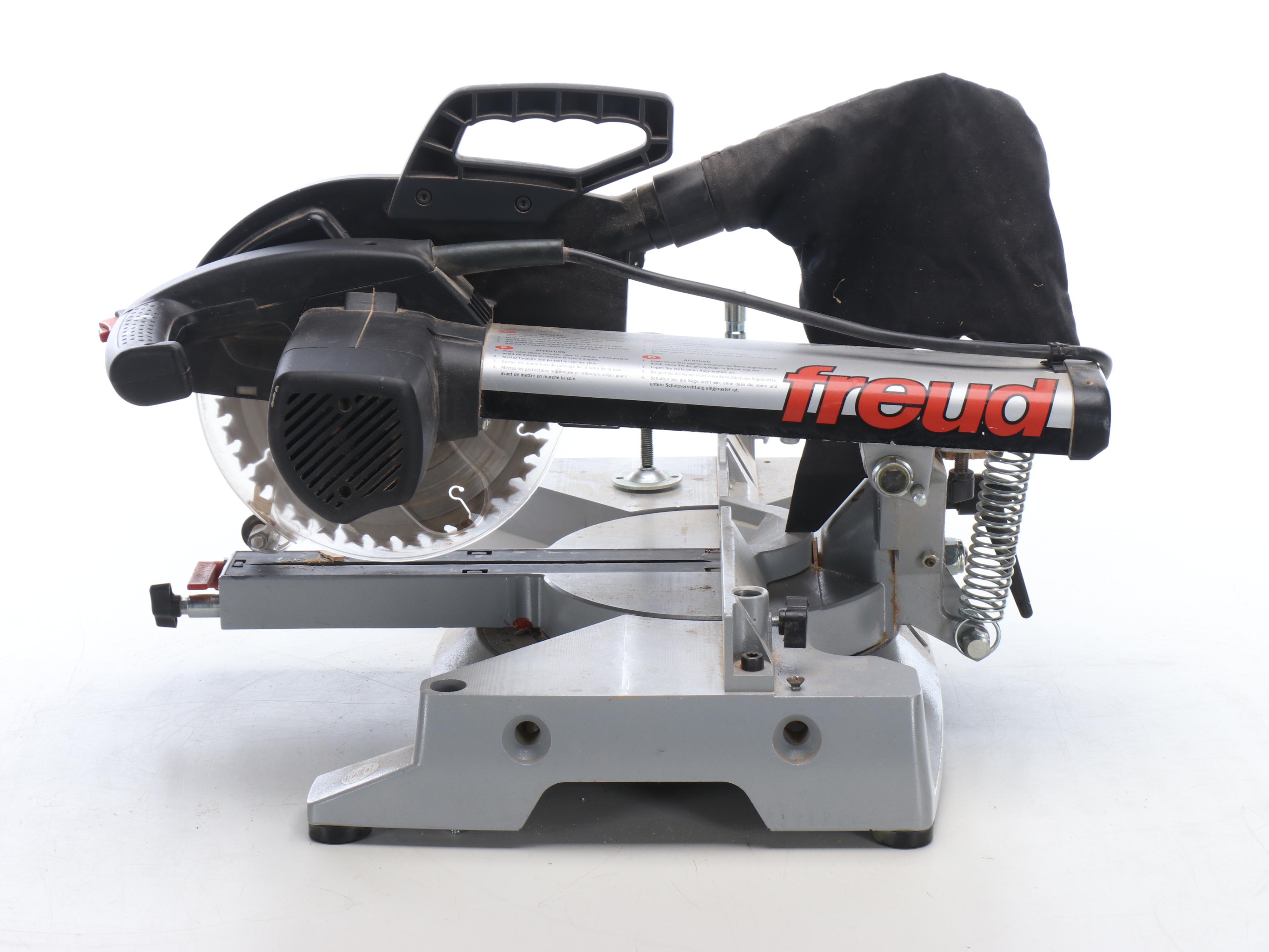 Freud TR 215 8 1/2" Sliding Compound Miter Saw