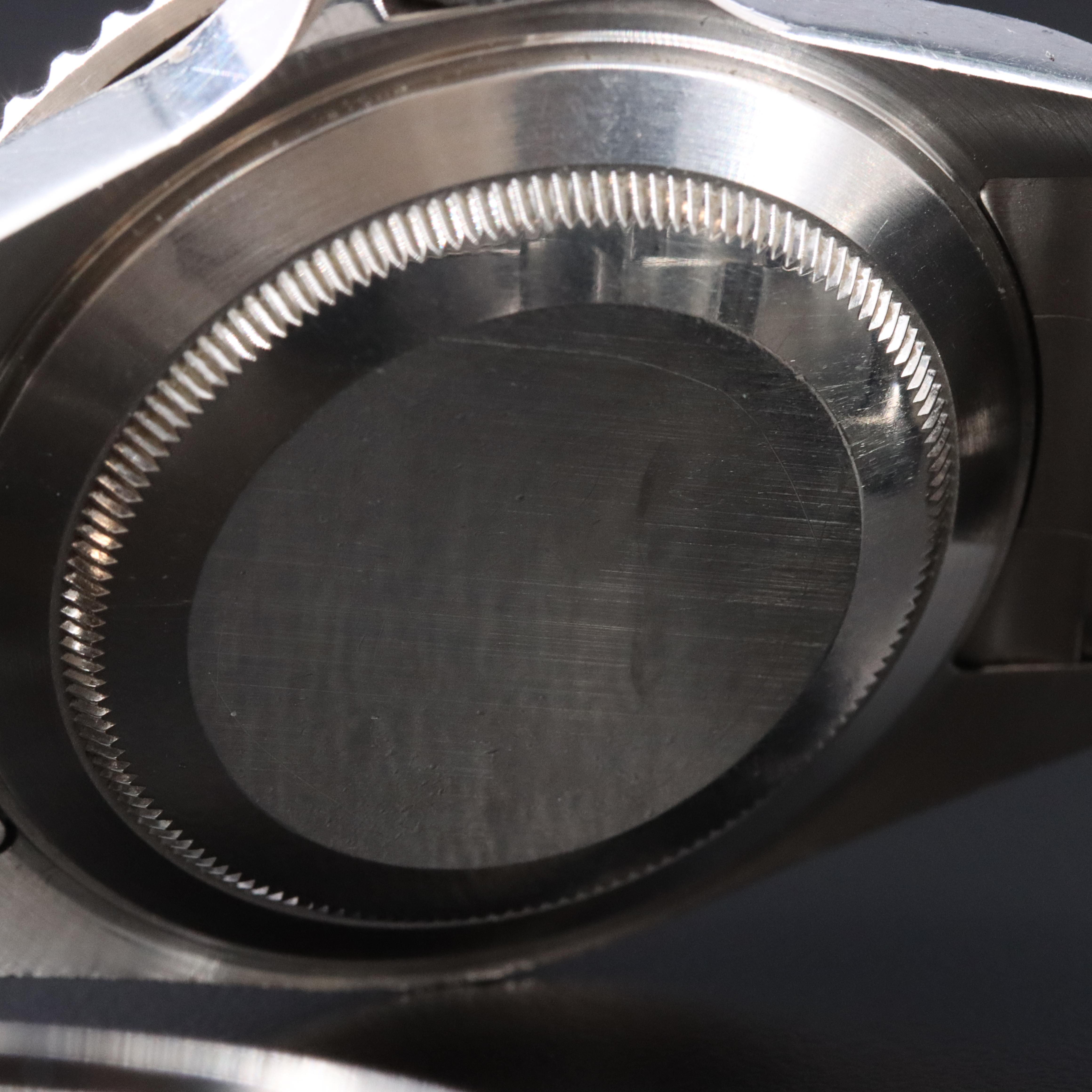 2001 Rolex Model 16610 Submariner Date Watch