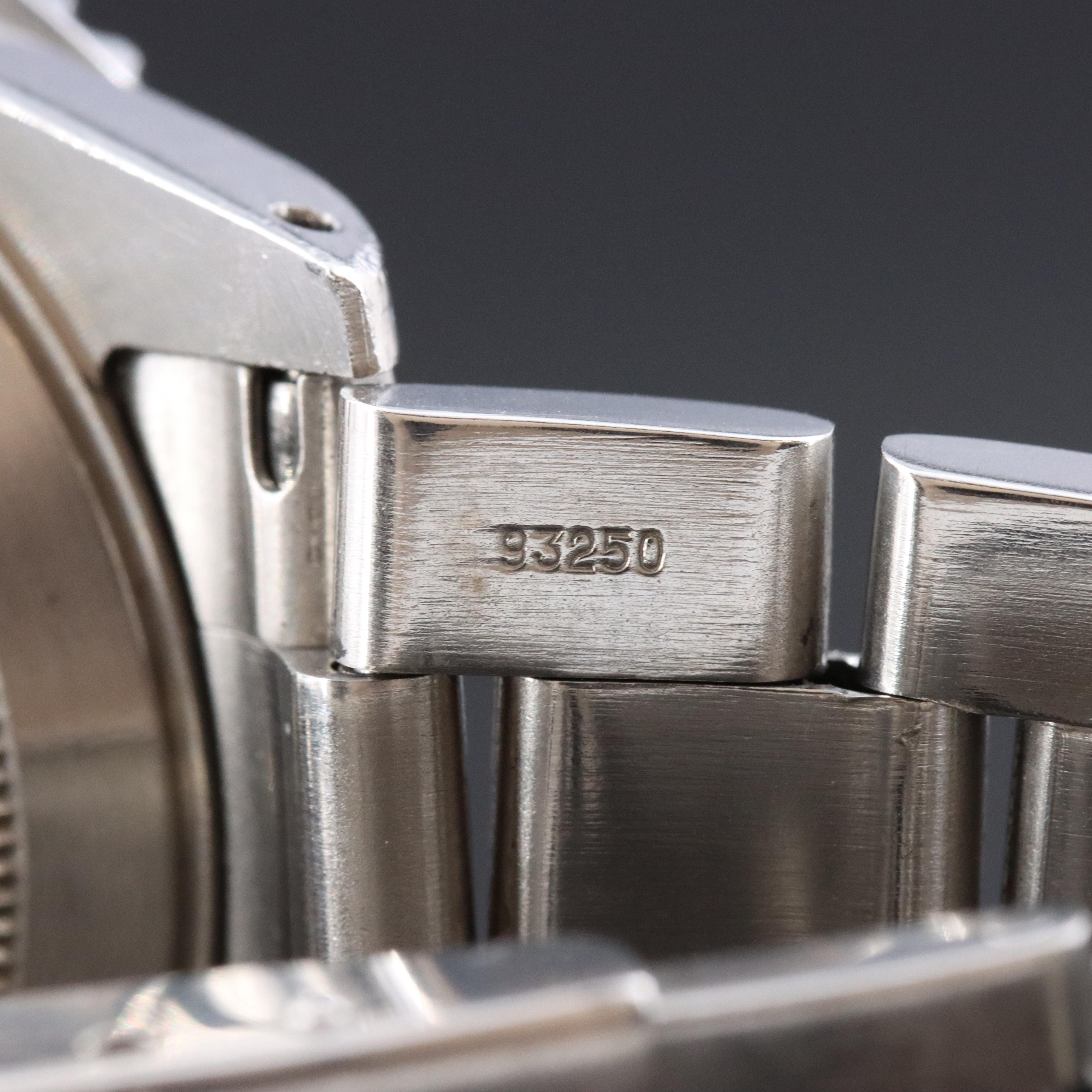 2001 Rolex Model 16610 Submariner Date Watch