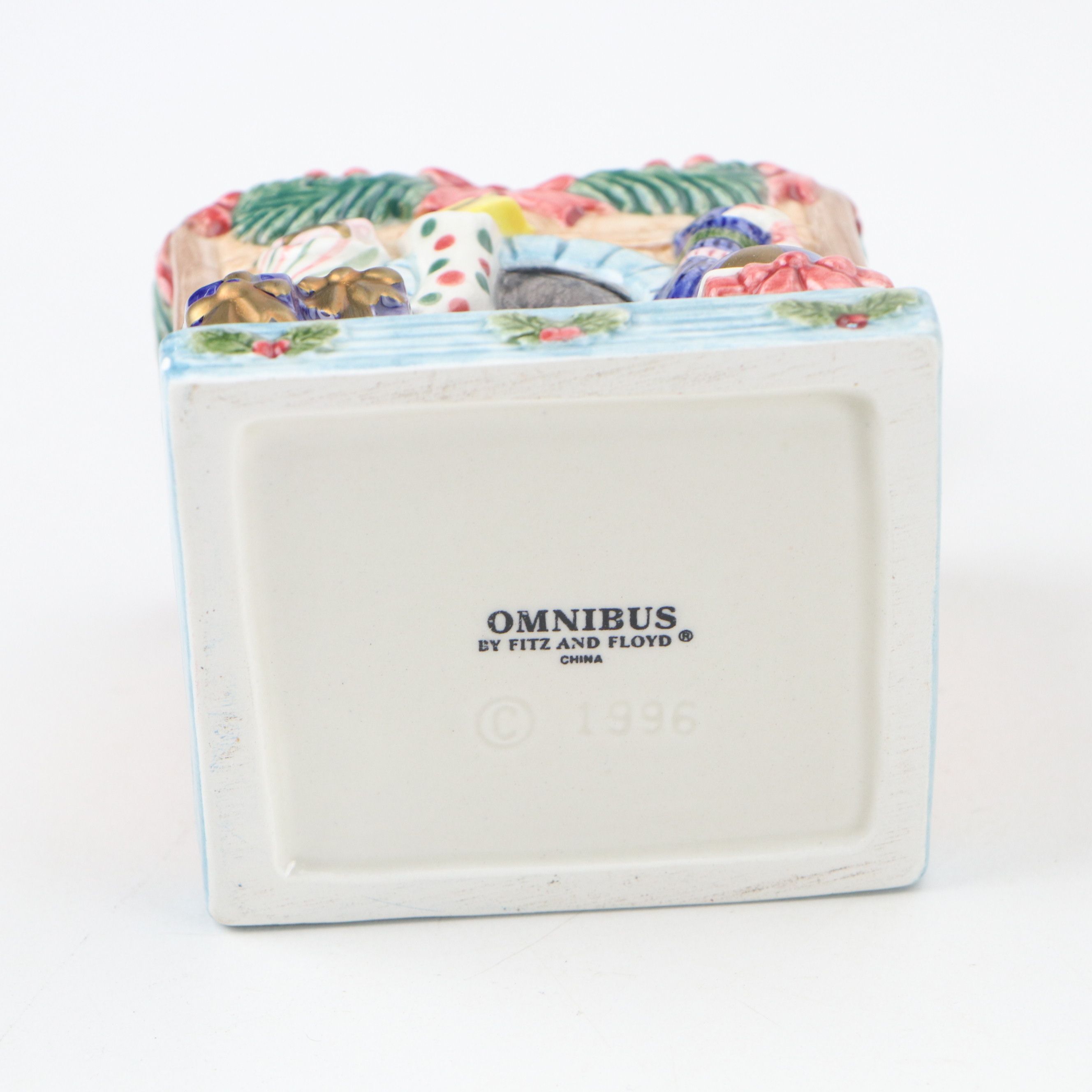 Fitz & Floyd "Christmas Tidings" Jar and More Porcelain Christmas Décor