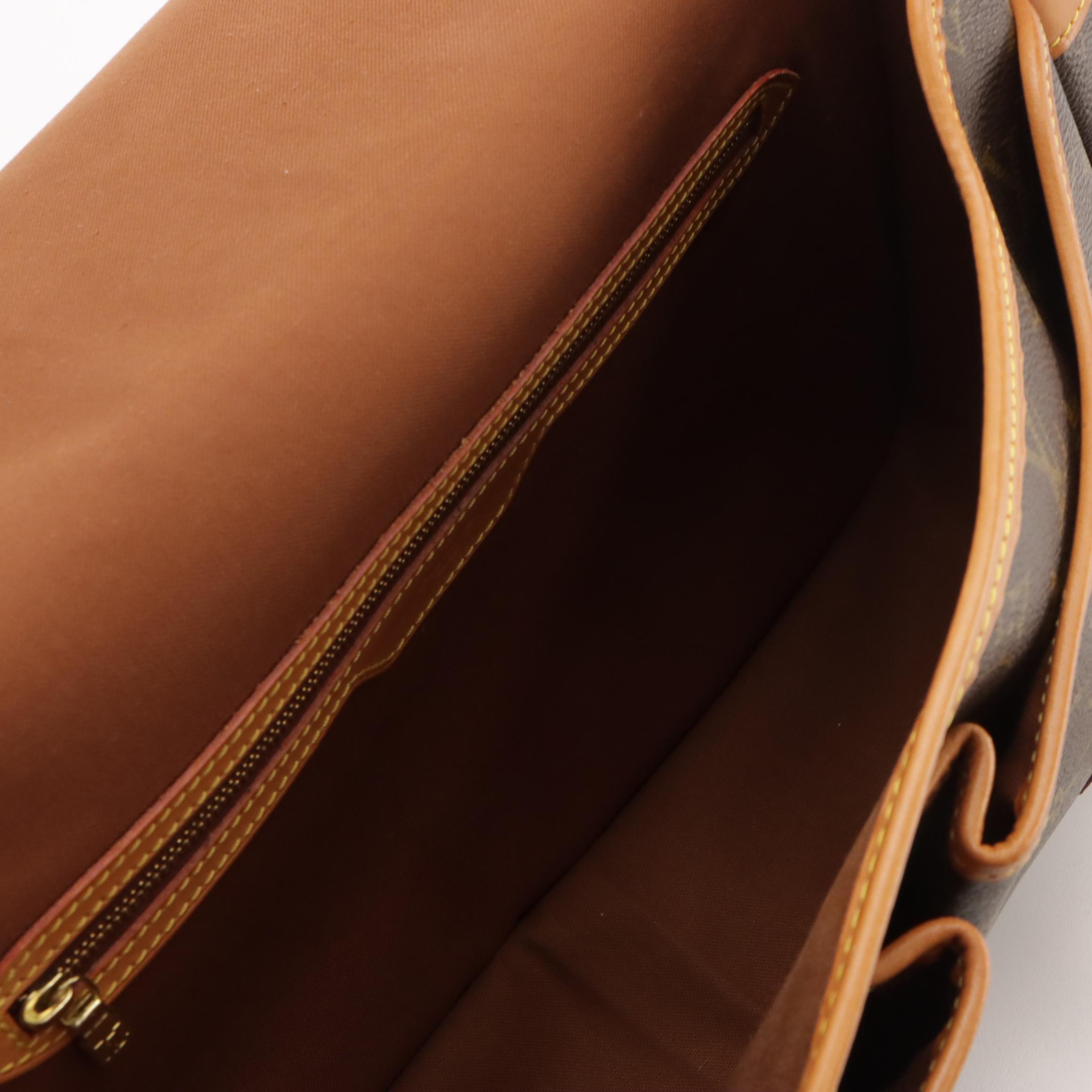 Louis Vuitton Sac Gibecière GM Messenger Bag in Monogram Canvas