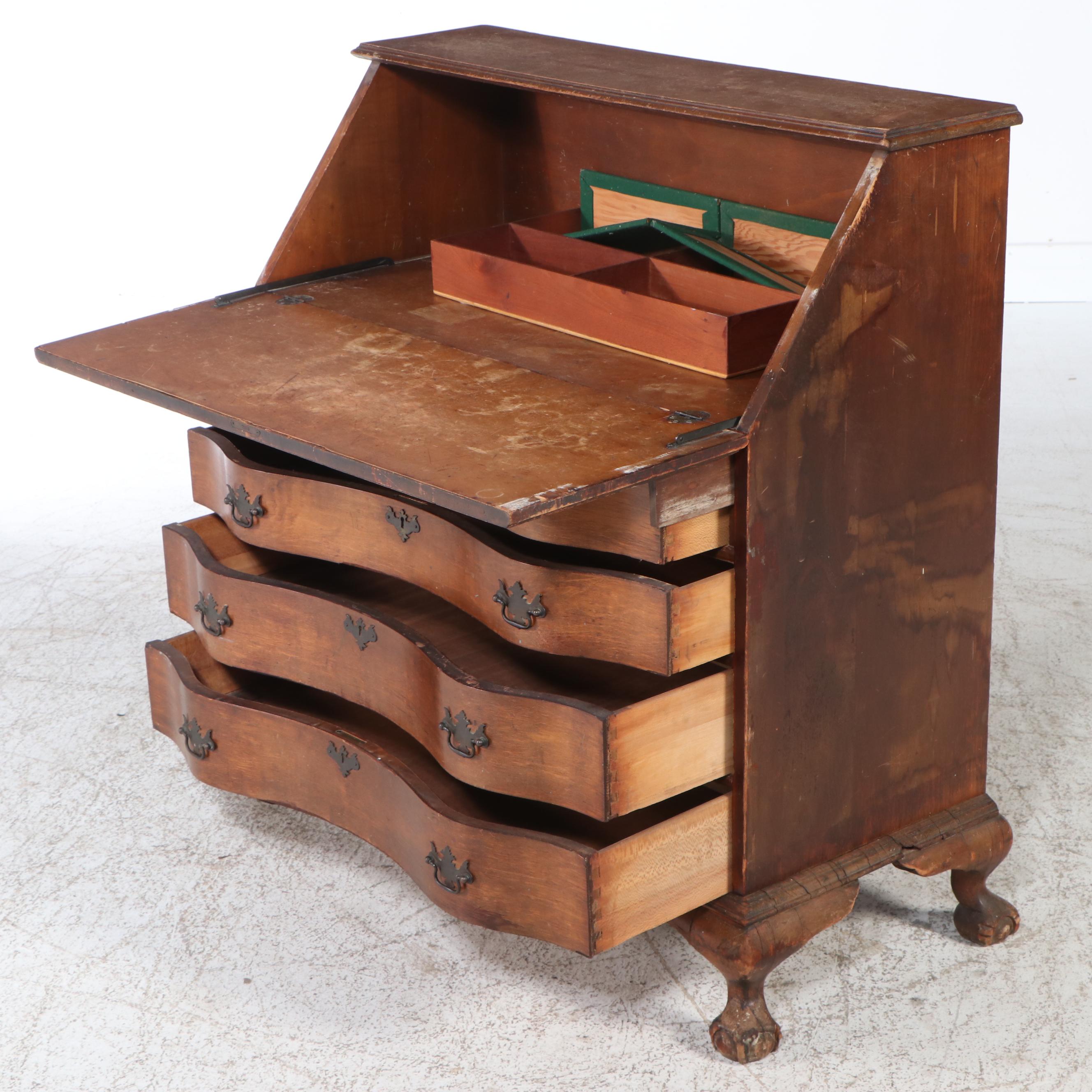 Chippendale Style Maple Serpentine Slant-Front Desk, Early 20th Century