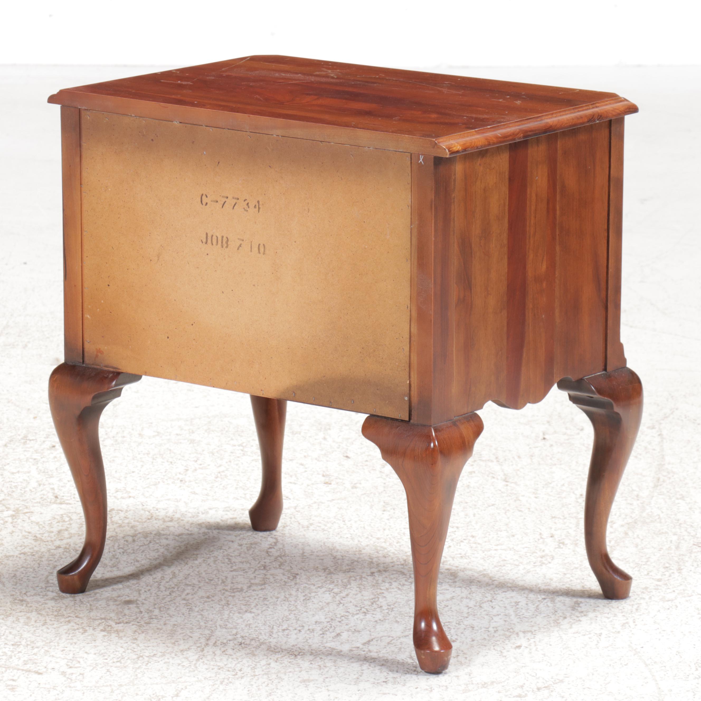 Jamestown Sterling Queen Anne Style Mahogany Finish Nightstand